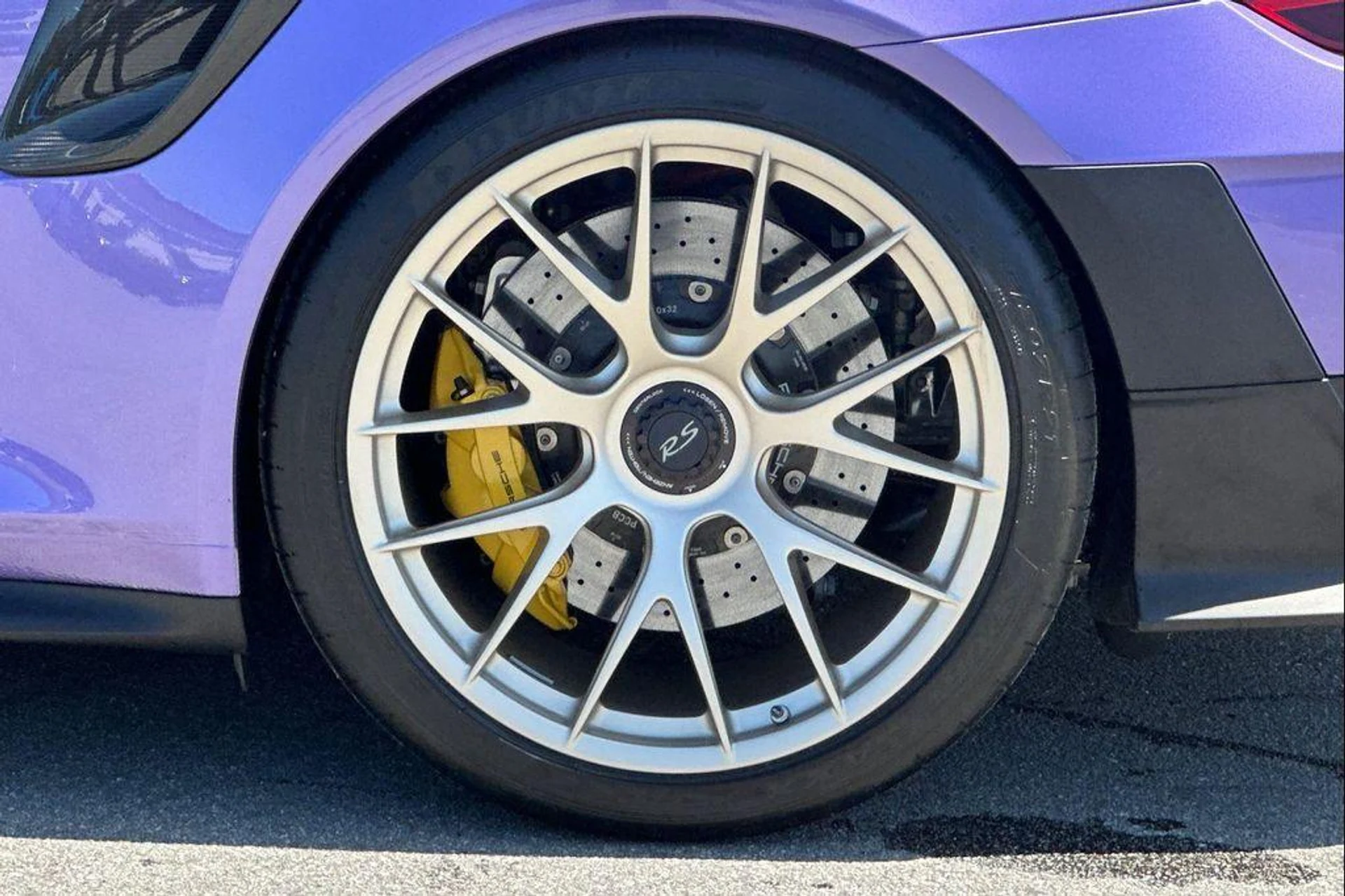 mph041_605183656_Xsp73_Fg_BE_Tp_O0_Ab9l2_BY_Gsr_Y_Ofs_a40741bc45