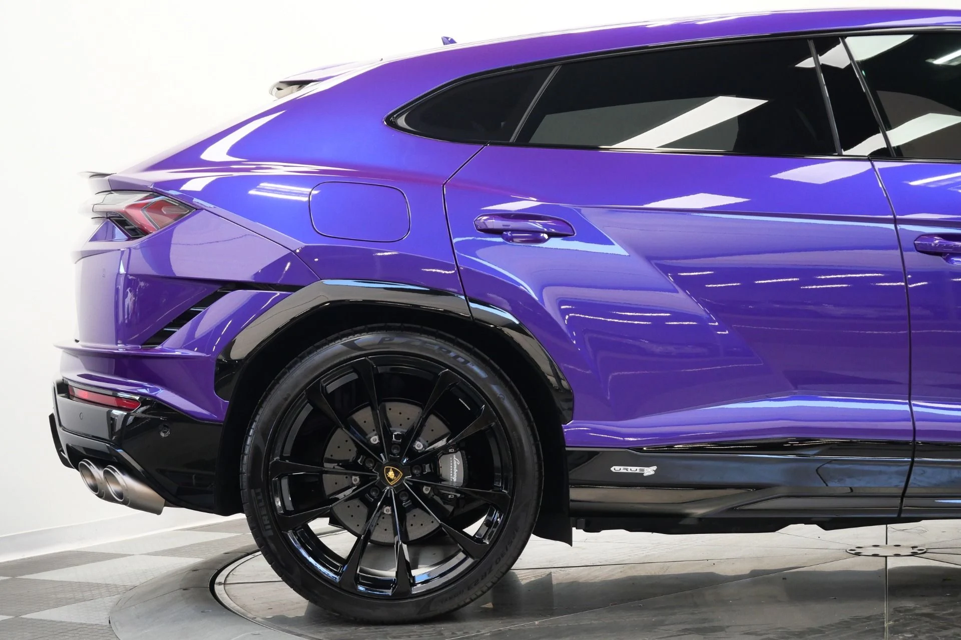 mph041_62355273_Used_2023_Lamborghini_Urus_S_HIGHLY_Optioned_Ad_Personam_Paint_94_K_in_Options_1773247246_7eda98a982