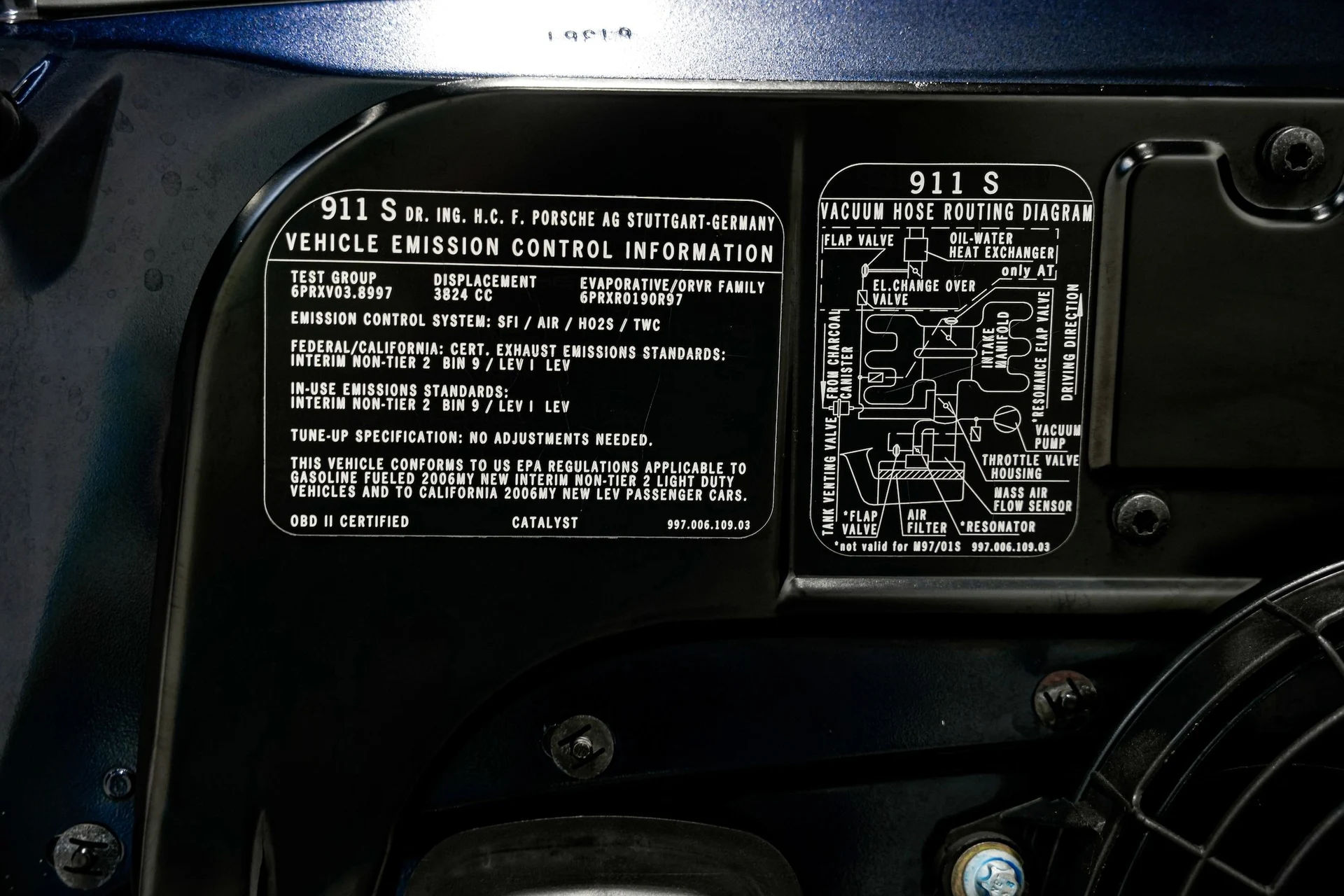 mph041_643202375_825a1efe5ce18d5f2be94ffe4d925416x_4079242f37