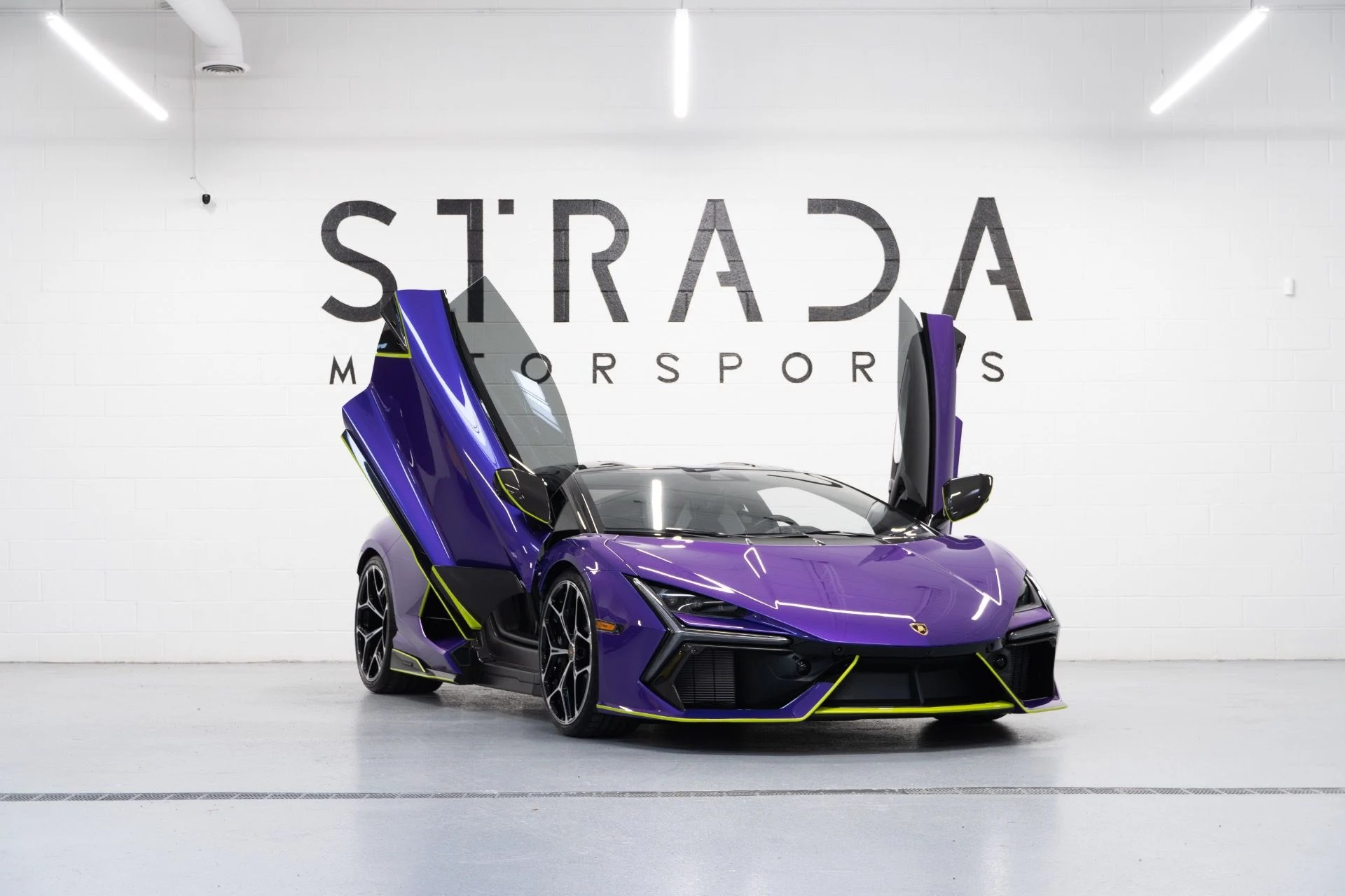 mph041_647646677_Used_2024_Lamborghini_Revuelto_1739988848_7061ac47fc