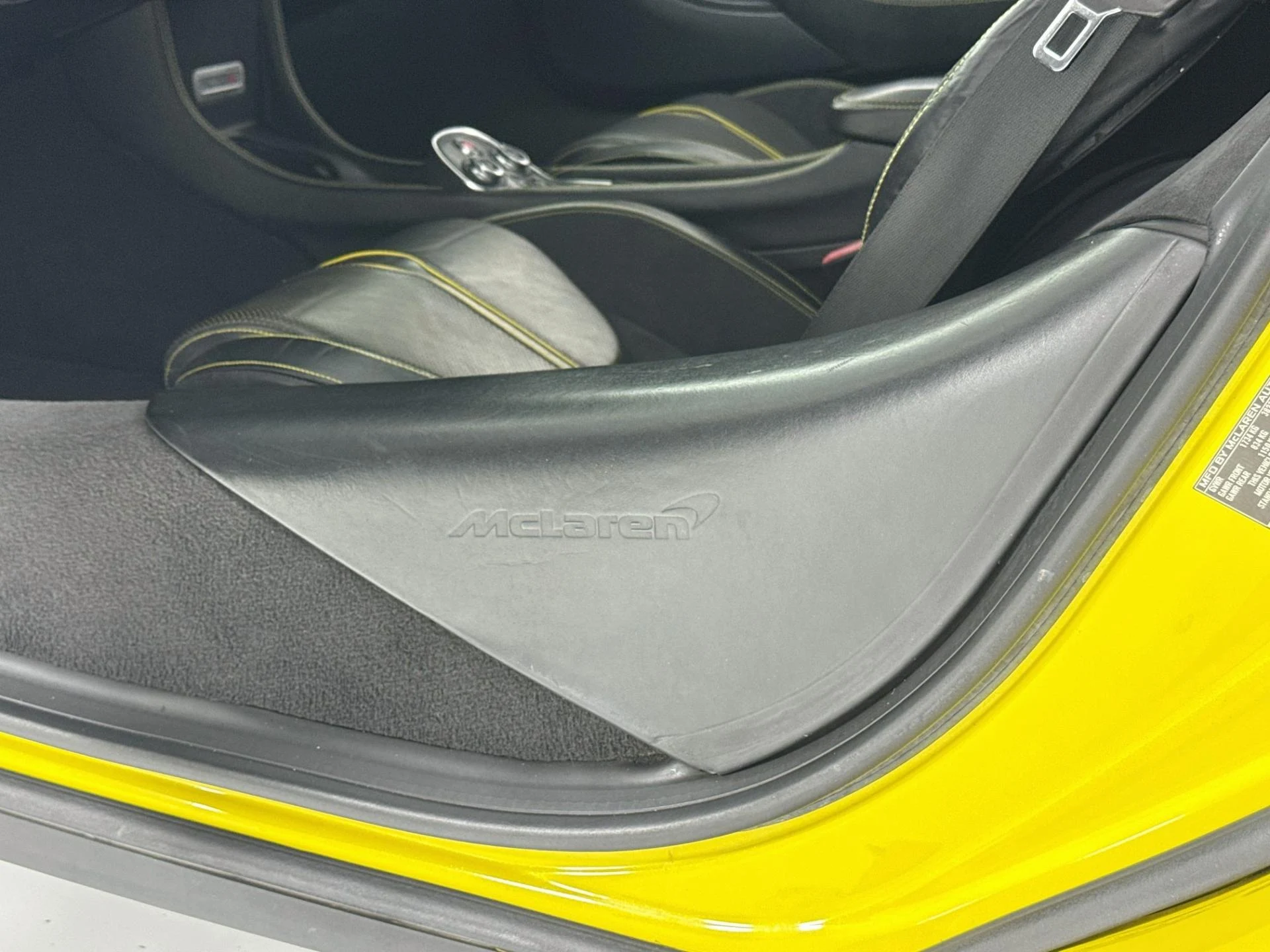 mph041_663486887_Used_2018_Mc_Laren_570_S_Spider_1793227964_1b7ef738e9