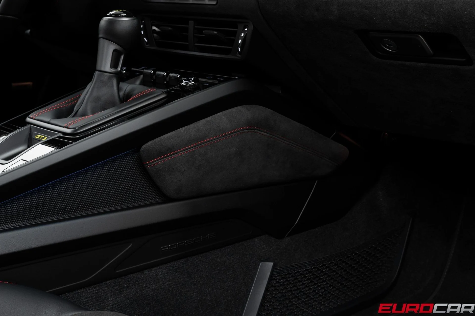 mph041_666733503_image_42_dded95fd2d