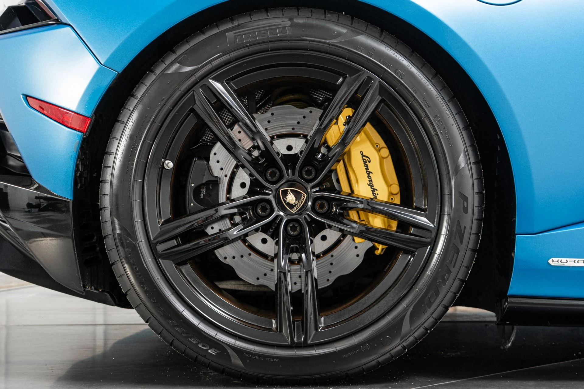mph041_671112439_Used_2020_Lamborghini_Huracan_EVO_Spyder_Factory_Matte_Paint_Full_PPF_1786554223_721f32ccc3