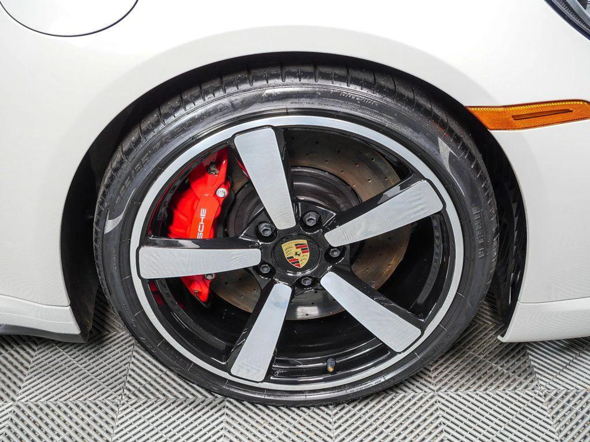 mph041_671129142_P_Znt_C6_RVB_Mf6s5_M_Nw_R6n_Vx6a_XE_813aaccc3c