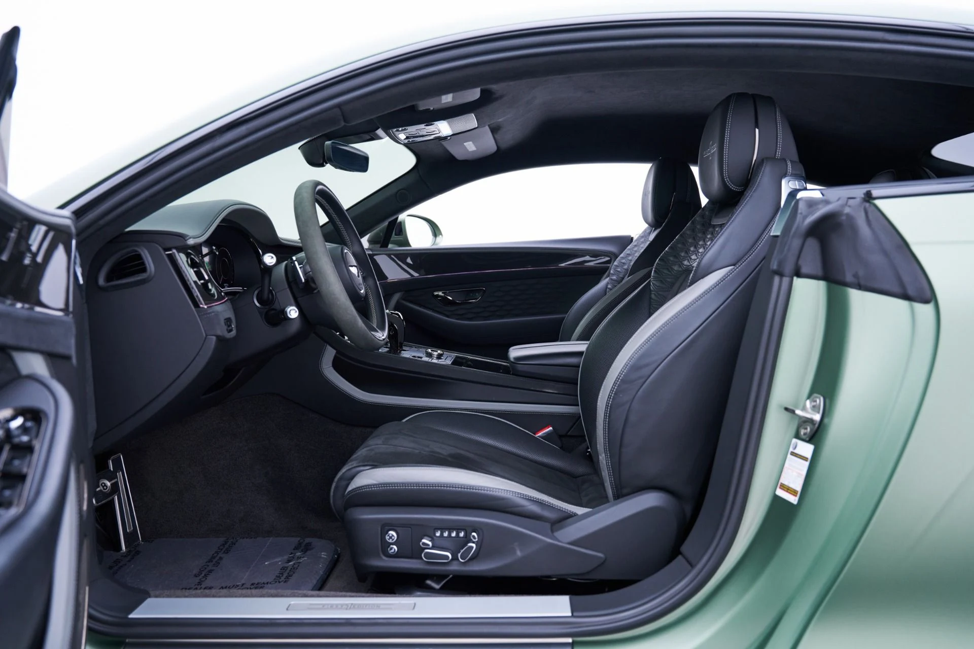 mph041_678549210_Used_2025_Bentley_Continental_GT_Speed_1793210741_f8b4d0e951