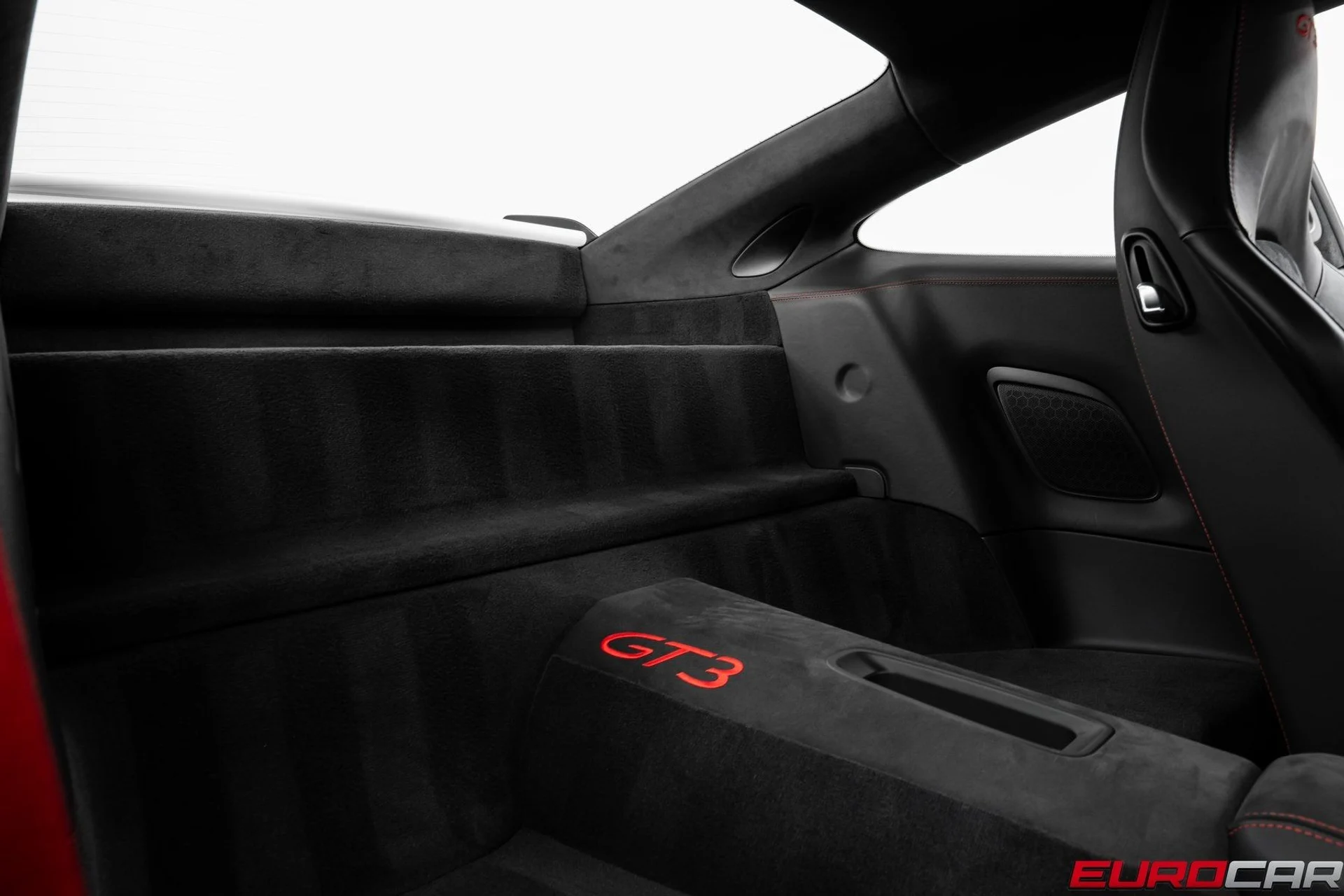 mph041_679089194_image_42_59bd645929