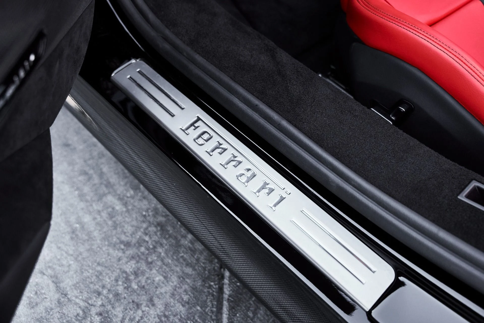 mph041_704772039_Used_2024_Ferrari_SF_90_Spider_Base_1774739156_3667e08d0a