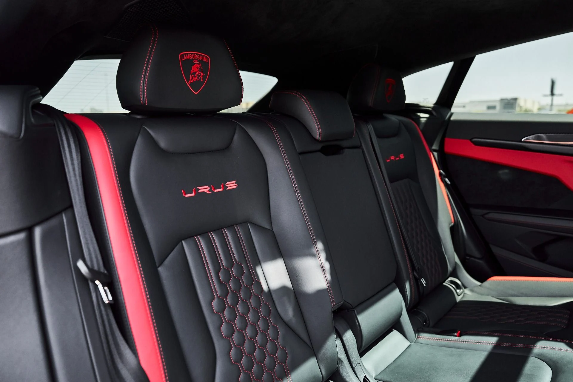 mph041_710873499_Used_2023_Lamborghini_Urus_S_1781228815_bb7594b1a6