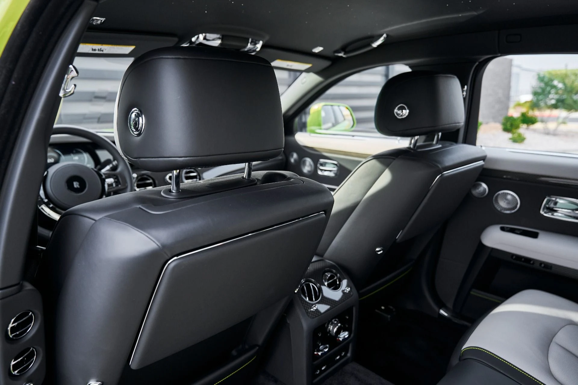 mph041_714780110_Used_2025_Rolls_Royce_Ghost_Black_Badge_1769049522_a219d0922e