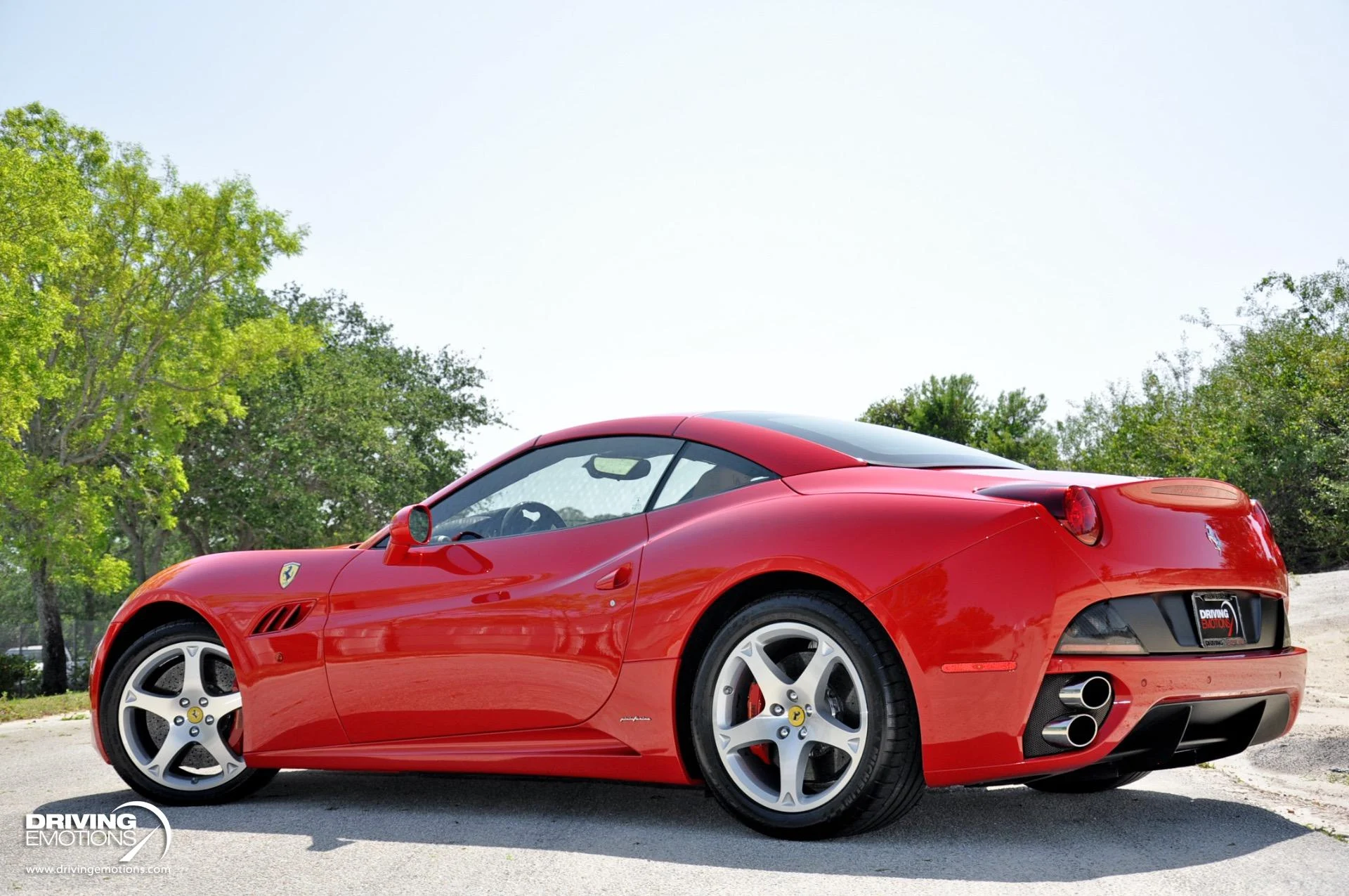 mph041_73150825_505_p42_l_402a89961c