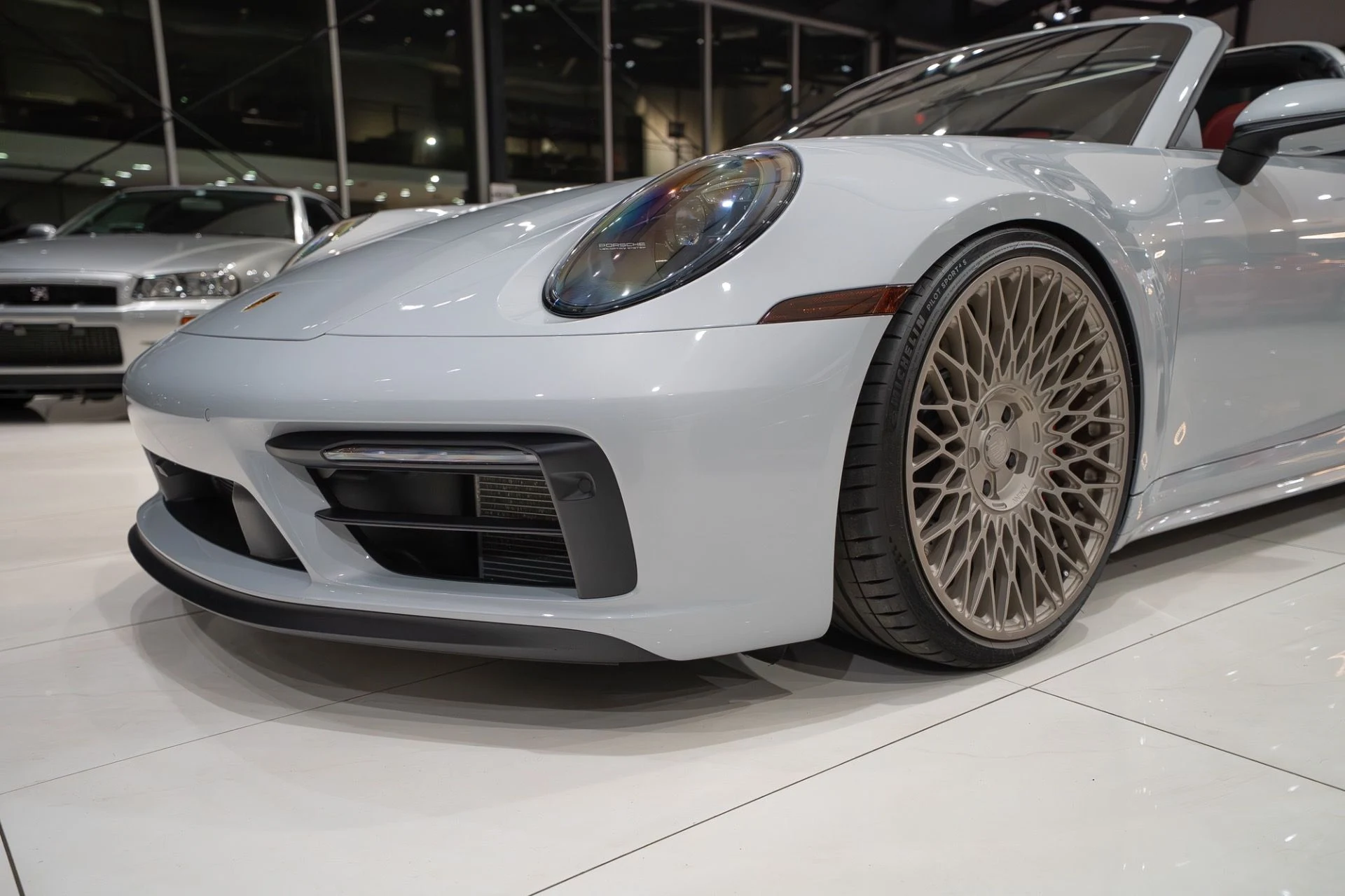 mph041_733751058_11869_p42_l_93cef3b85e