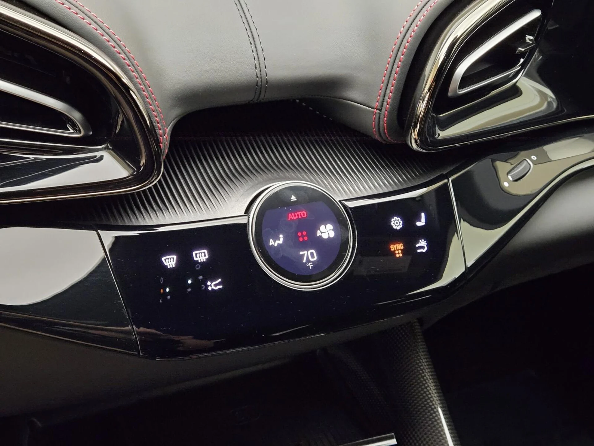 mph041_737947878_Used_2026_Ferrari_Purosangue_1769237461_4fc70f97de