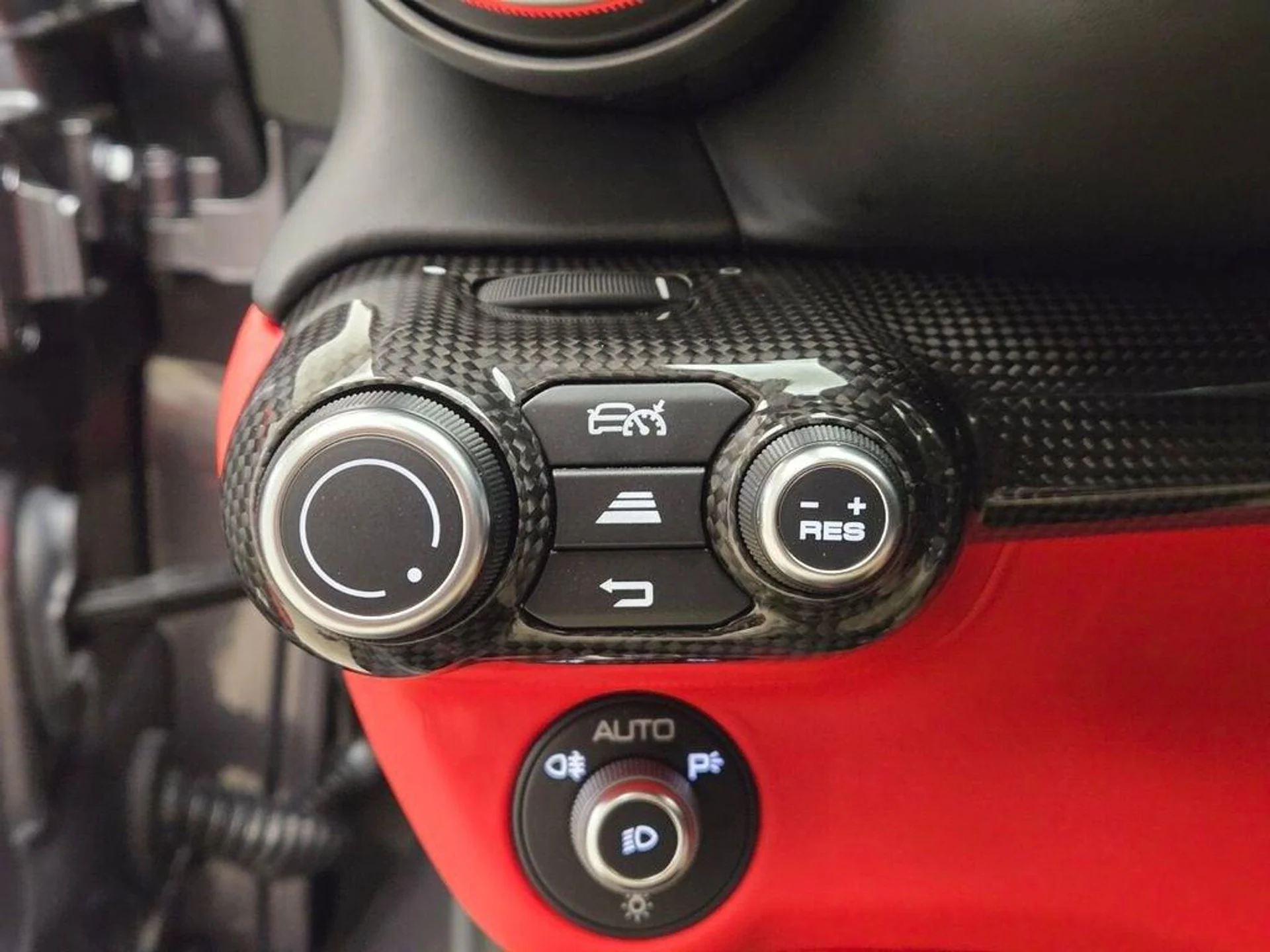 mph041_743198157_Used_2022_Ferrari_812_GTS_1777383843_f72076803f