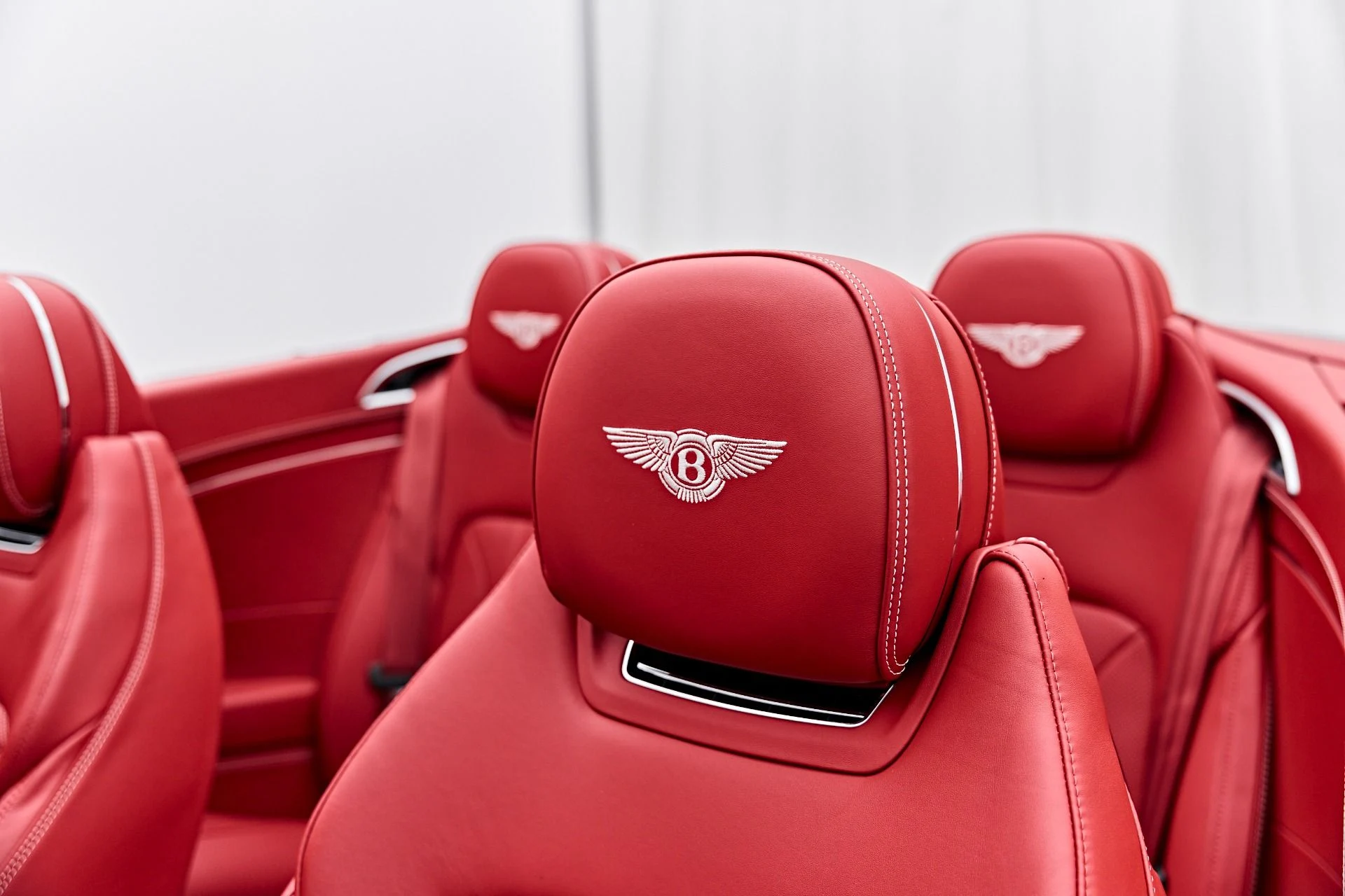 mph041_768783081_Used_2023_Bentley_Continental_GT_V8_1789625243_b2223a6b15