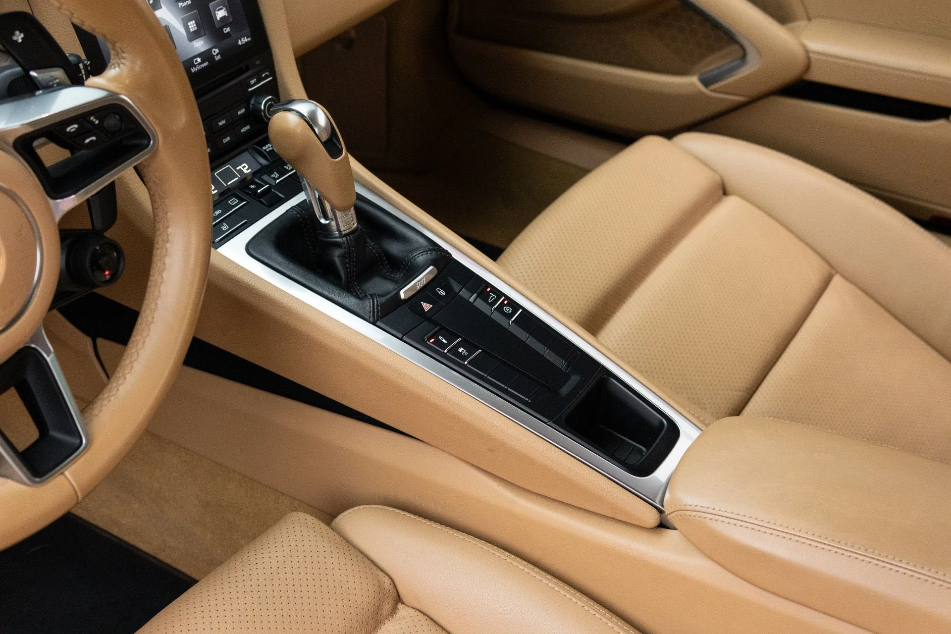 mph041_769107628_Used_2017_Porsche_911_Carrera_1778631972_3062a6e244
