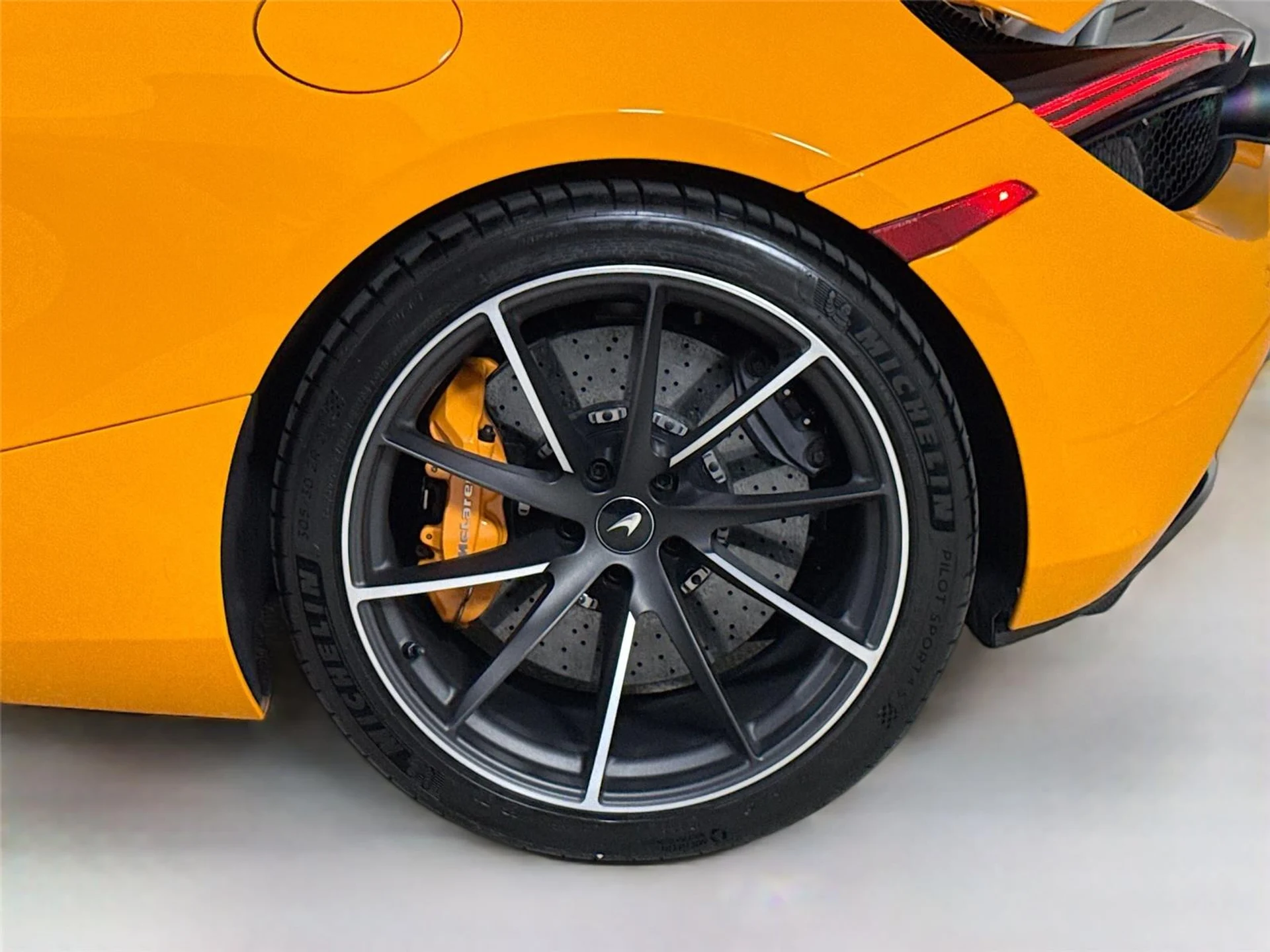 mph041_779092209_828b811926ba3445e6185b34a01e3498_13d3bff92a