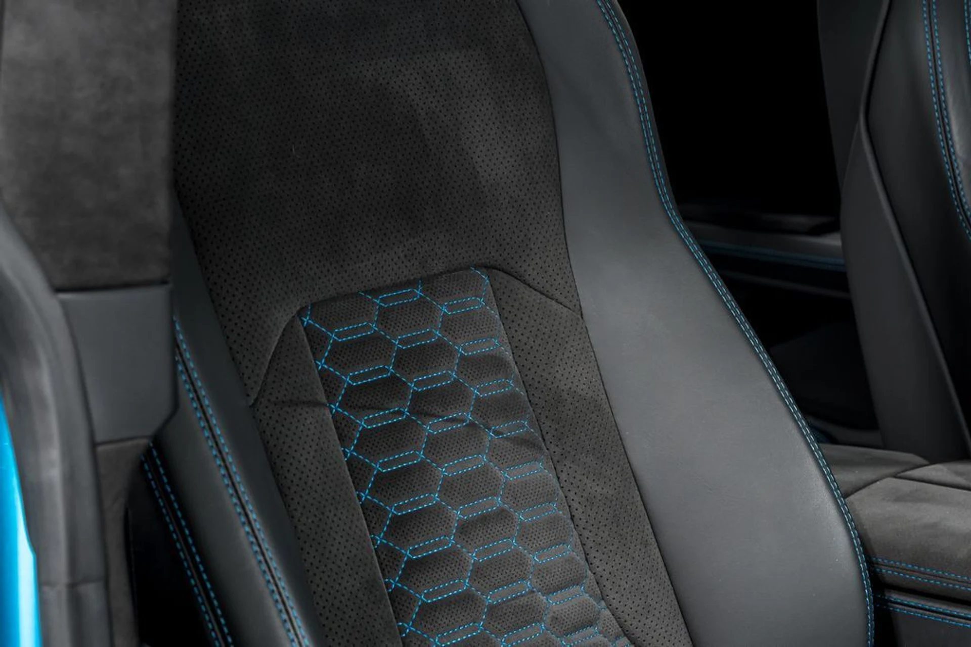 mph041_787137823_fa7378140ec6ee6d2c8715d7f36bb199x_c4021f469d