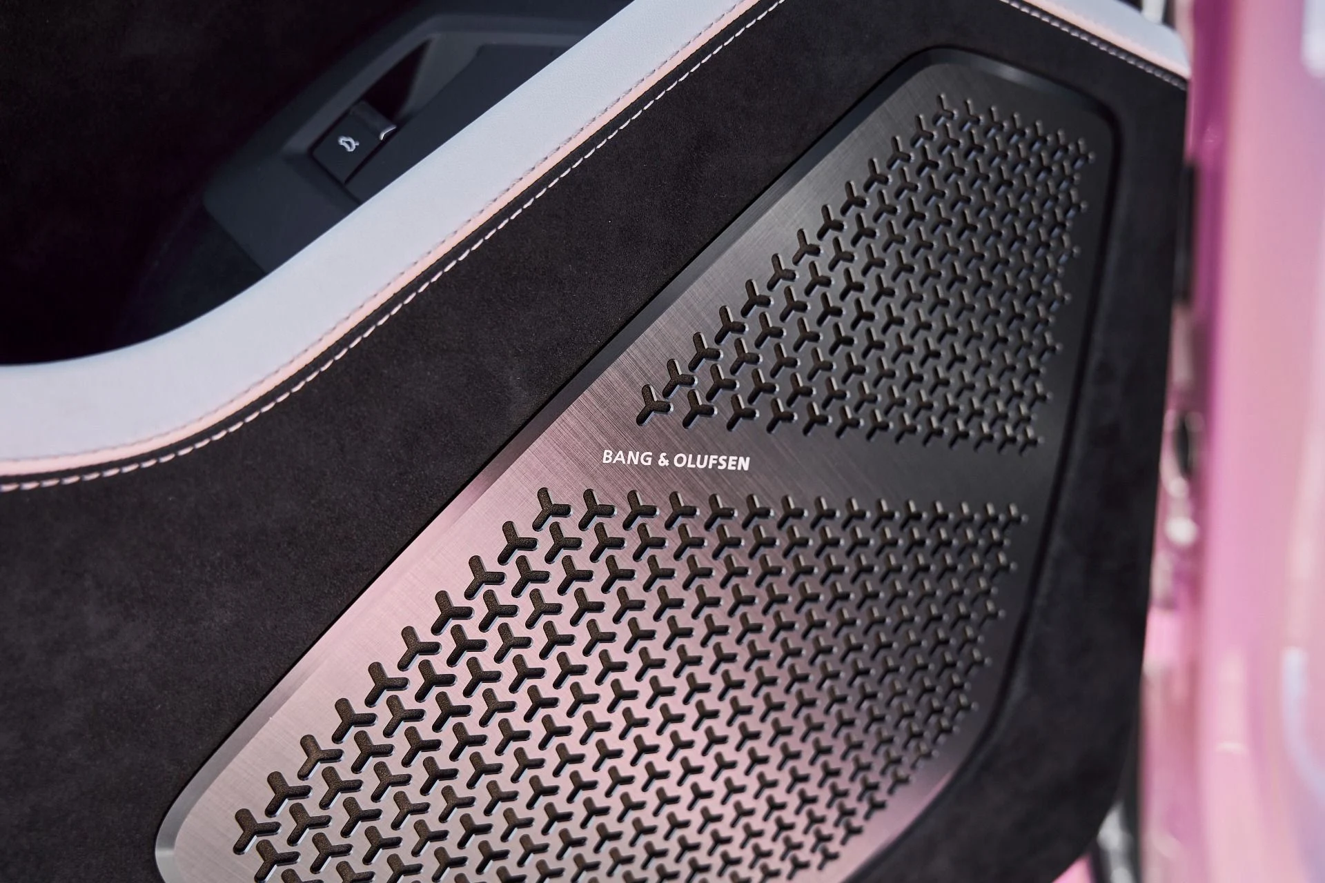 mph041_799432649_Used_2024_Lamborghini_Urus_Performante_1767667990_84fe4ada9f