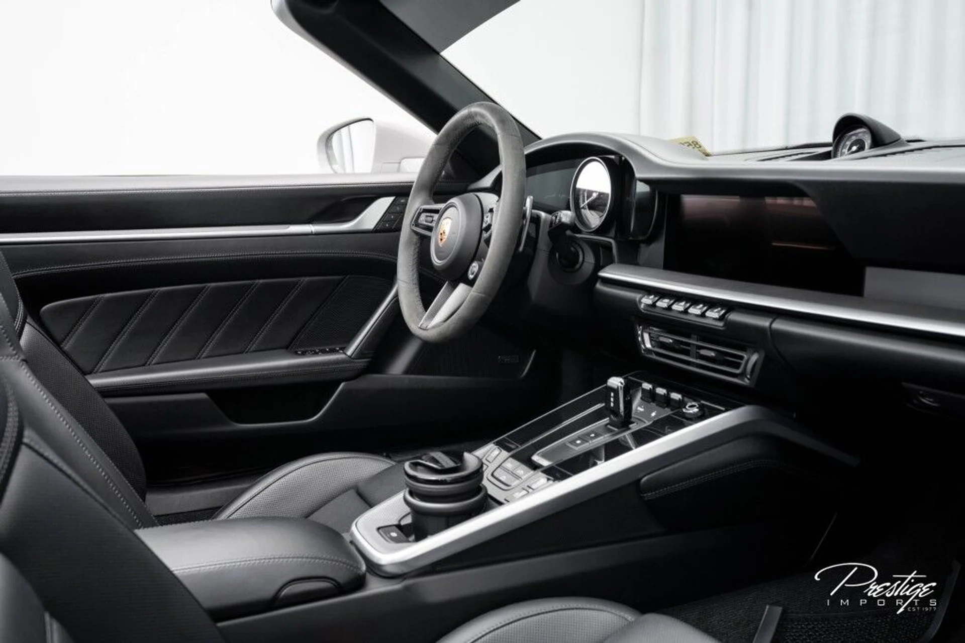 mph041_801059941_214547db1b481bb2015c16bd1d24b9a3_cc64880592