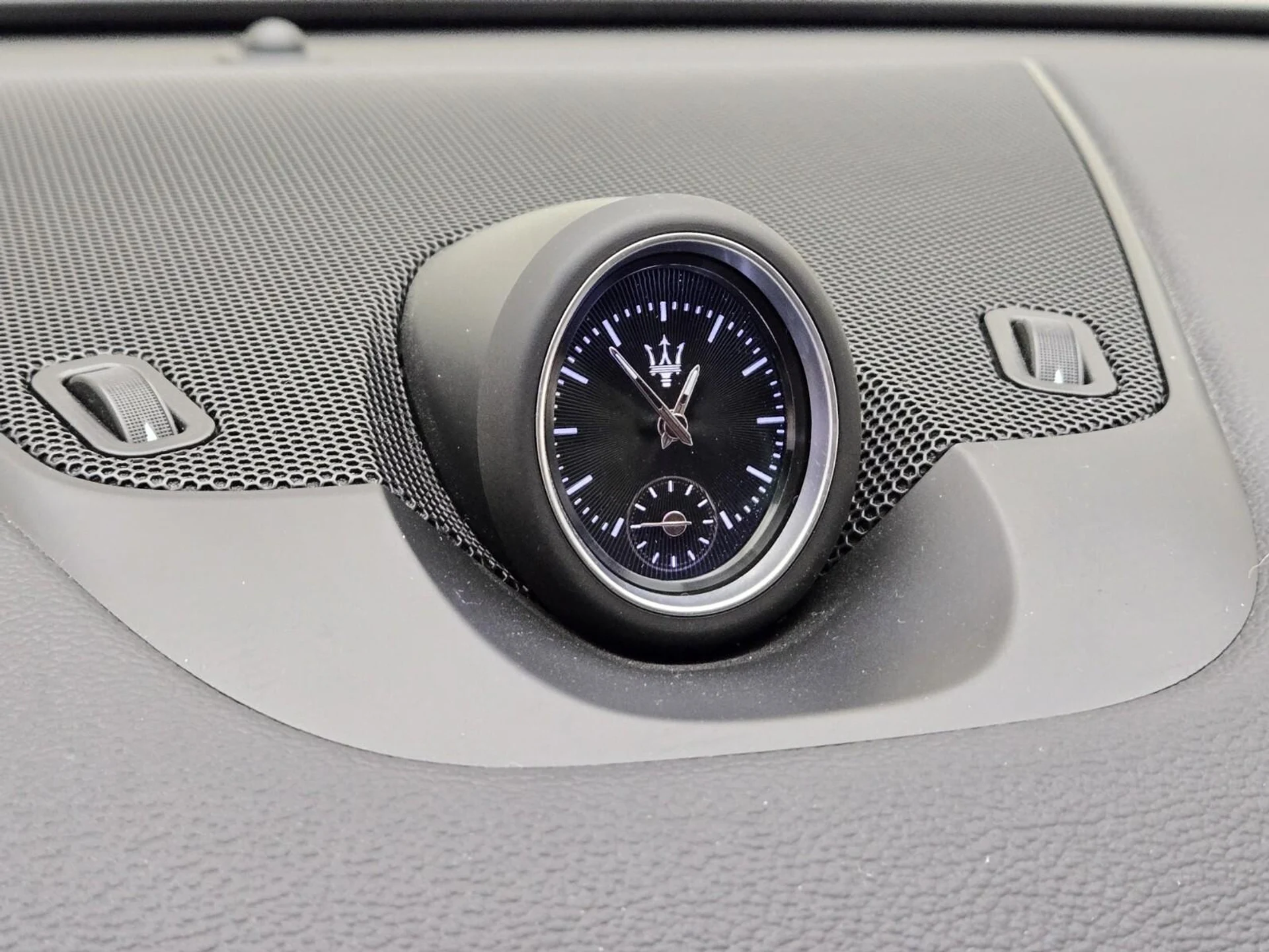 mph041_802667817_Used_2022_Maserati_Levante_GT_1768891518_7507c45e23