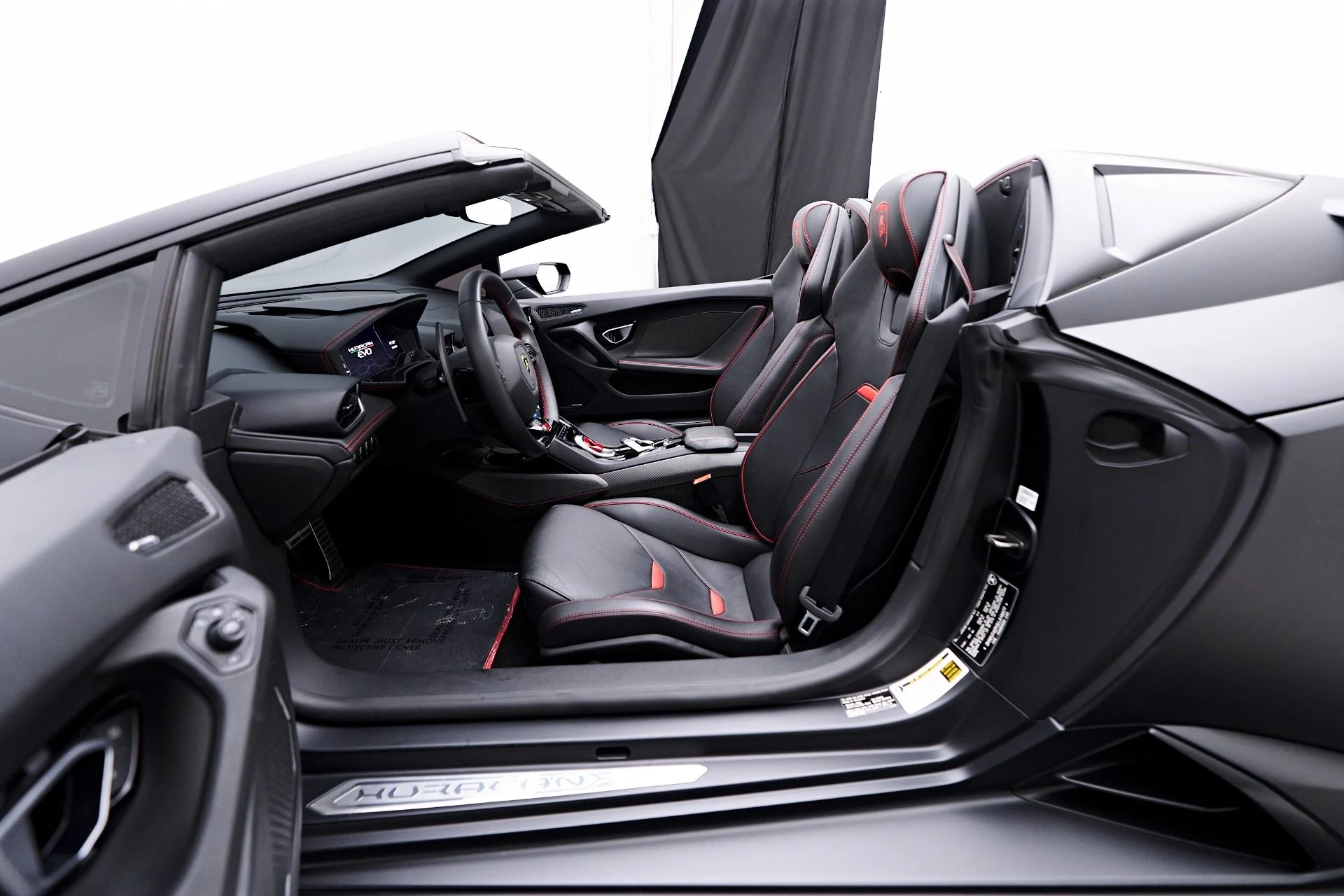 mph041_809109067_Used_2020_Lamborghini_Huracan_EVO_Base_1755655912_9f73d28ea1