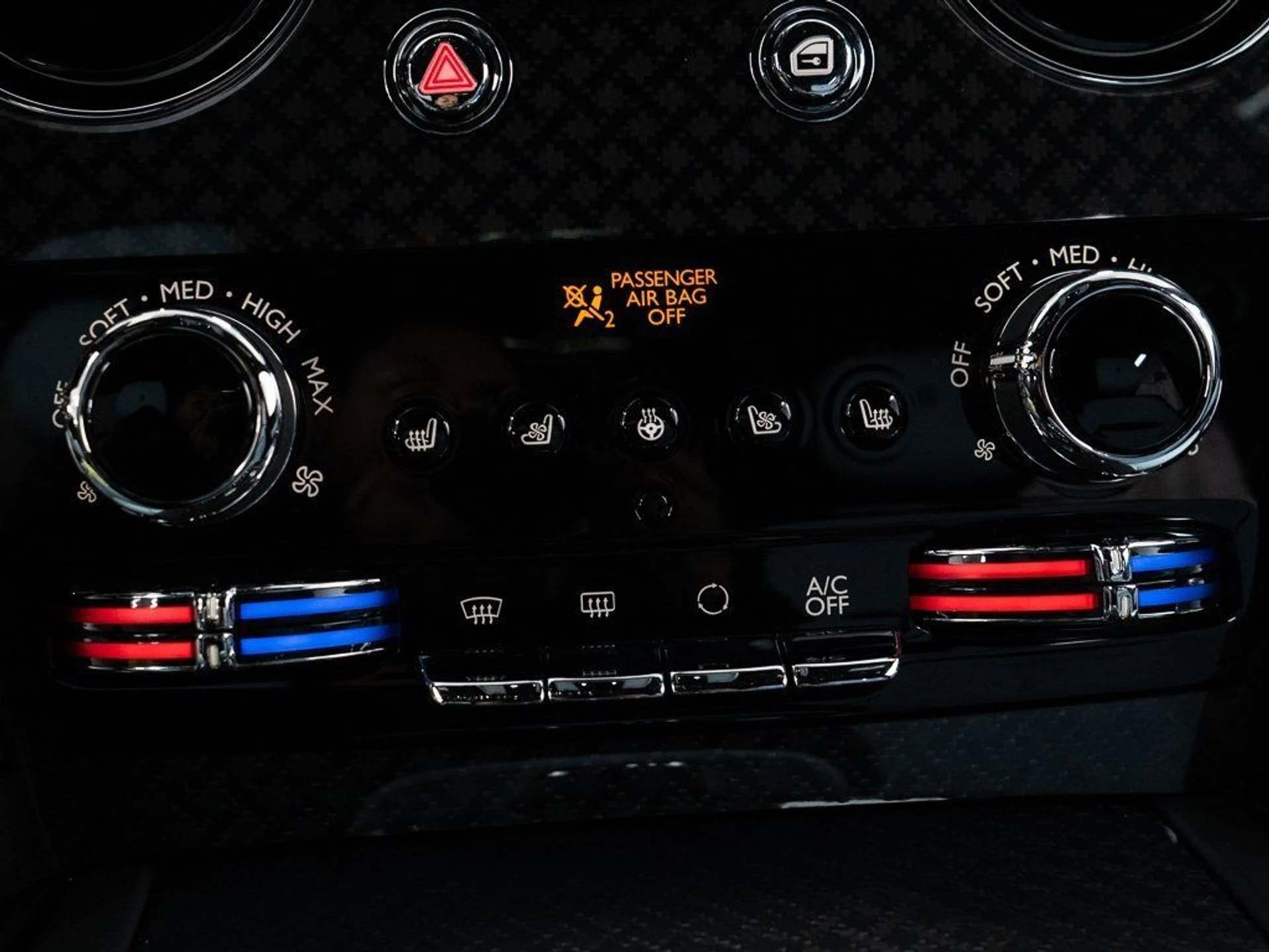 mph041_809714580_ea270a4abb46ee9d8d8f59c005c08ccd_2d2851be09