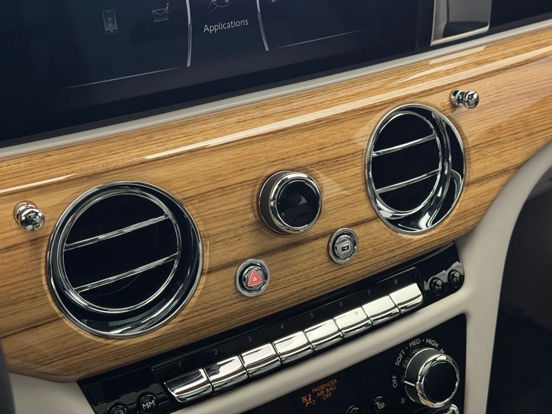 mph041_810122002_3g60lew8s629y9uvdpkbvb51vrs1_c4c354ac64