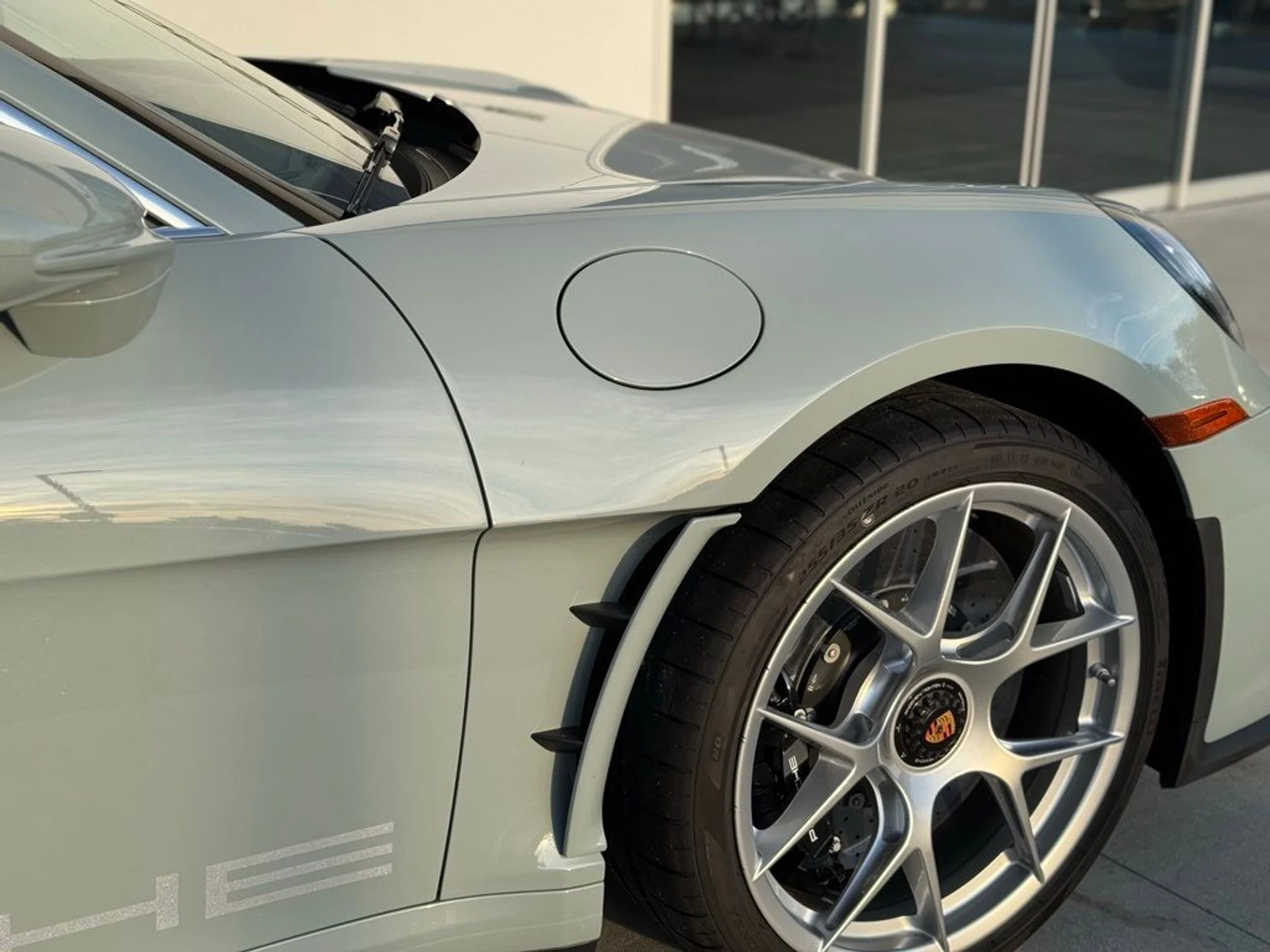 mph041_829667119_56e3d2865fb1b8169f658b0531f7f5a5_dc22c87601