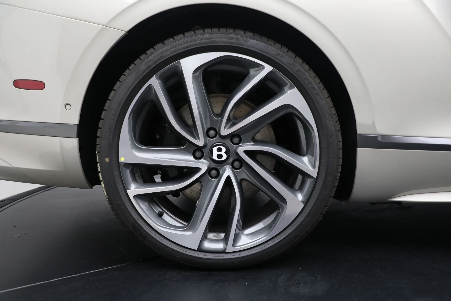 mph041_832489389_New_2025_Bentley_Continental_GTC_Speed_e00f02b699