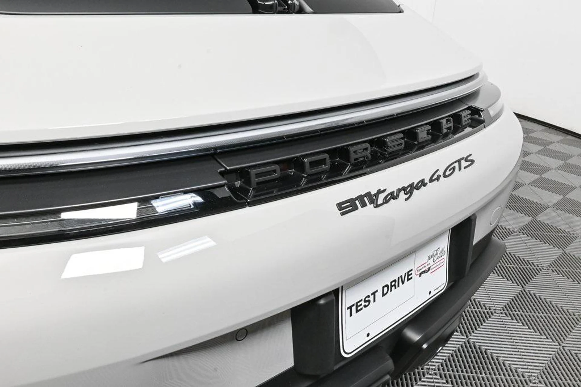 mph041_842905405_EWIMC_7_Cp_Pk8d_VZB_t_FO_Bd6_YNBBQ_a028b69a0f