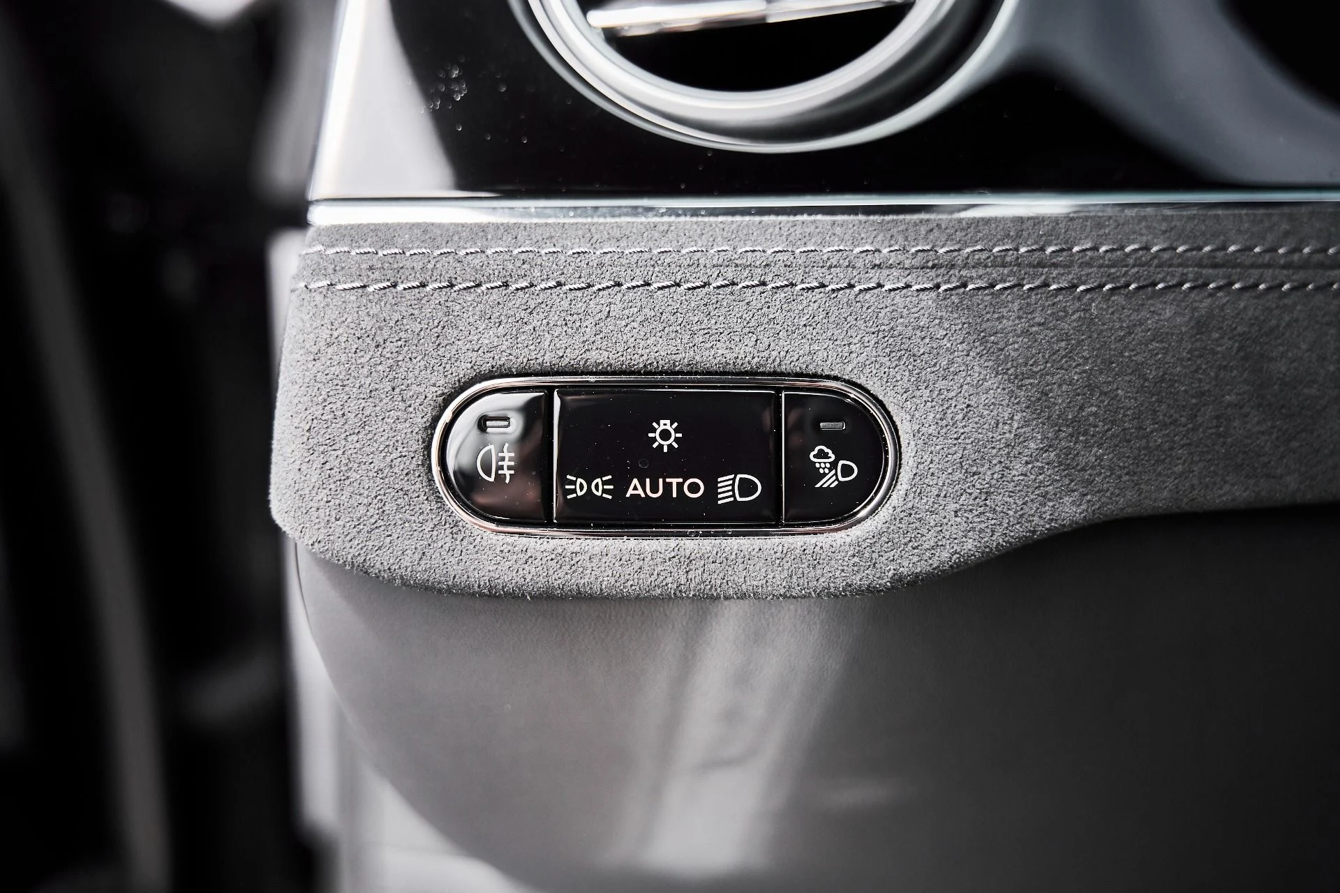 mph041_844432196_Used_2025_Bentley_Continental_GT_Speed_1777077776_4e2dfa14df