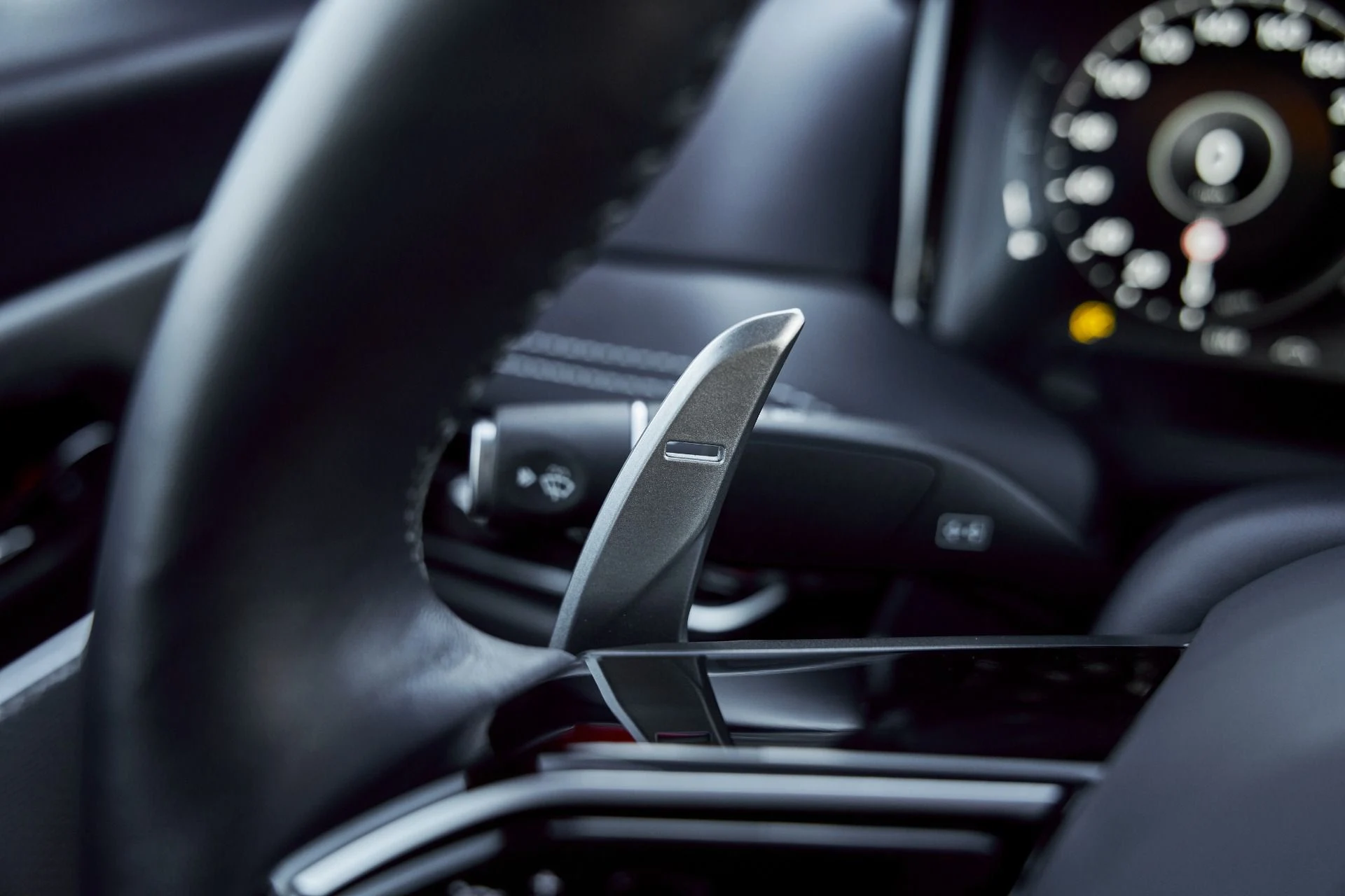 mph041_86134909_Used_2024_Aston_Martin_DB_12_1767840040_f10fde6640