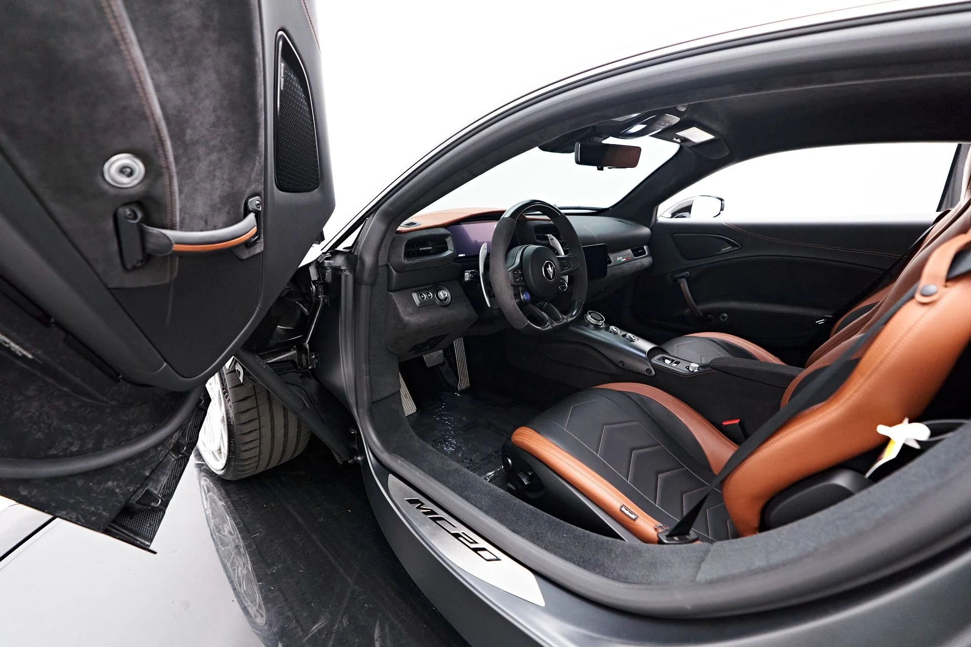 mph041_863279869_Used_2023_Maserati_MC_20_Base_1721243405_c2a309047d