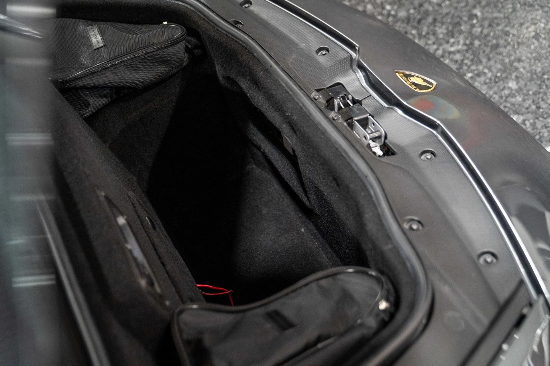 mph041_879385873_Used_2019_Lamborghini_Huracan_LP_640_4_Performante_1767503962_6d76c0b162