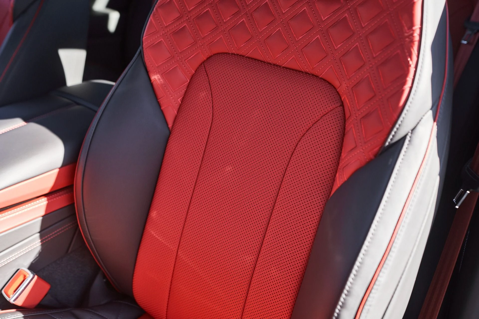 mph041_879804279_Used_2023_Bentley_Continental_GT_Azure_1764903612_57e0ef7210