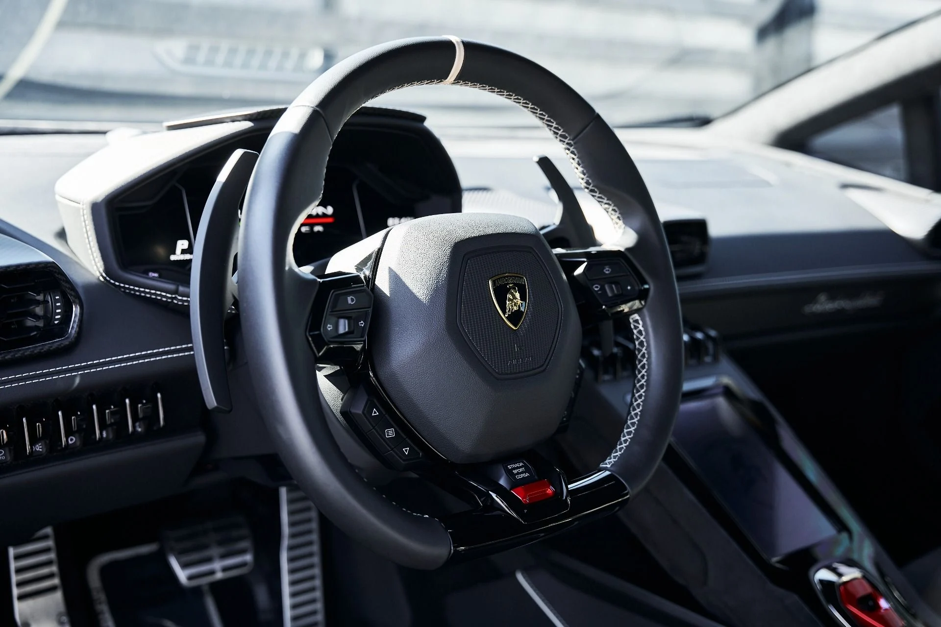 mph041_894880062_Used_2023_Lamborghini_Huracan_Tecnica_Base_1774403217_3f98d84f35