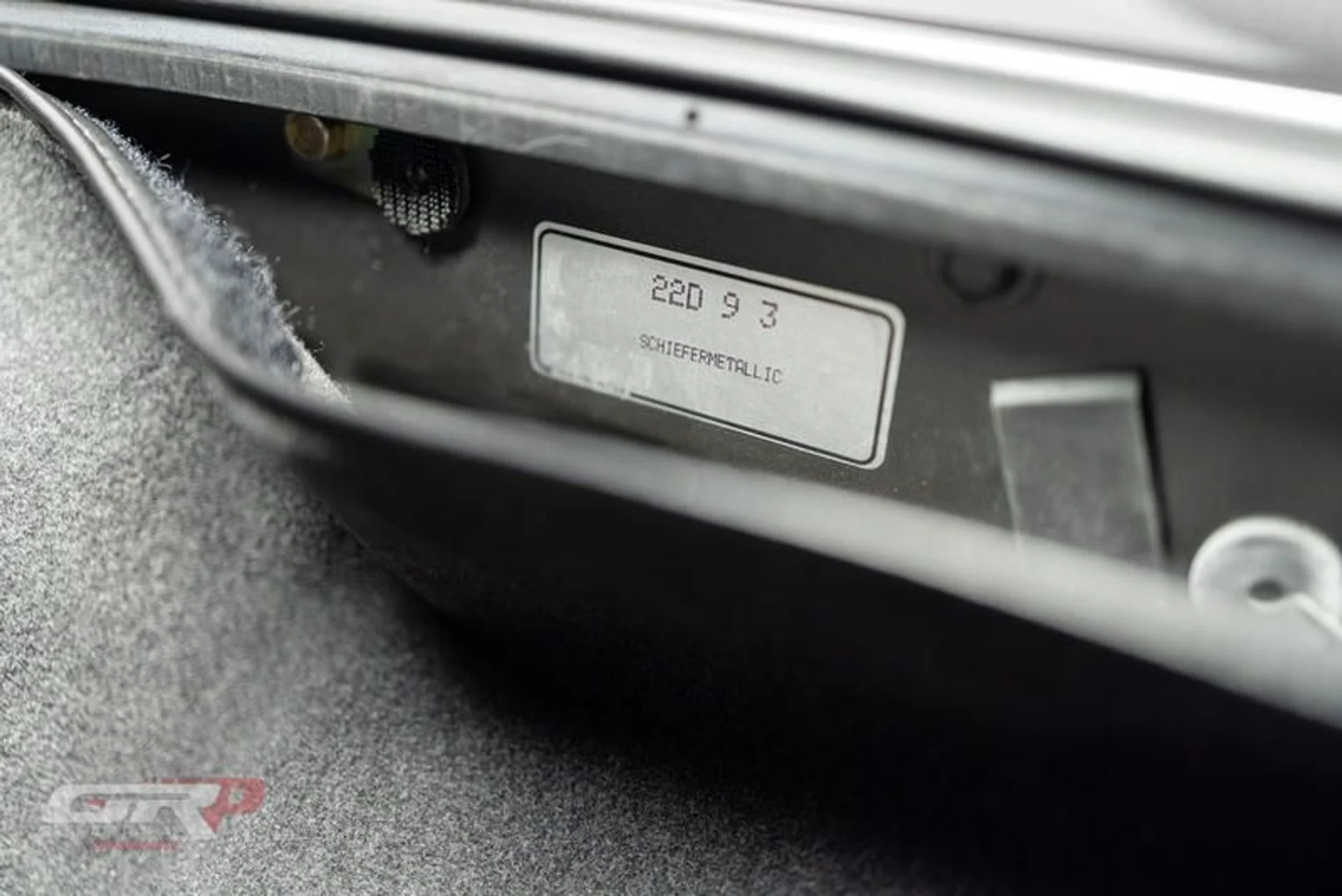 mph041_902092176_E64_AC_88_A_1_FAA_41_FD_AD_7_D_1635_B0_B80_ECE_c0854945aa