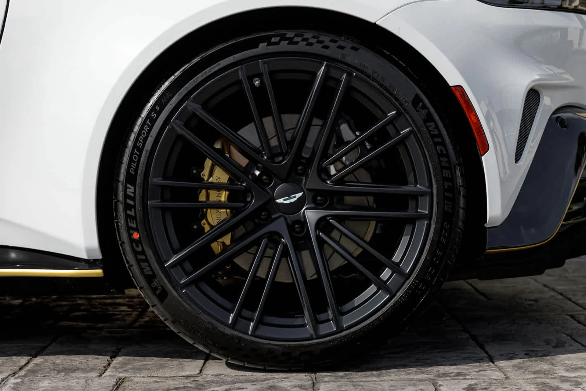 mph041_903157659_42_28e0906be6