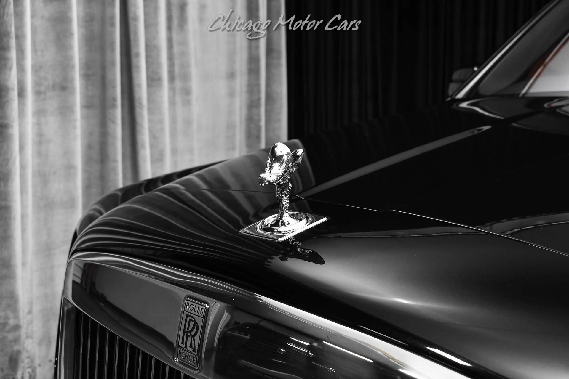 mph041_904484891_Used_2022_Rolls_Royce_Cullinan_Bespoke_Interior_Driver_Assist_Pkg_Shooting_Star_Headliner_Stained_Ash_1744222648_7739bcea2a