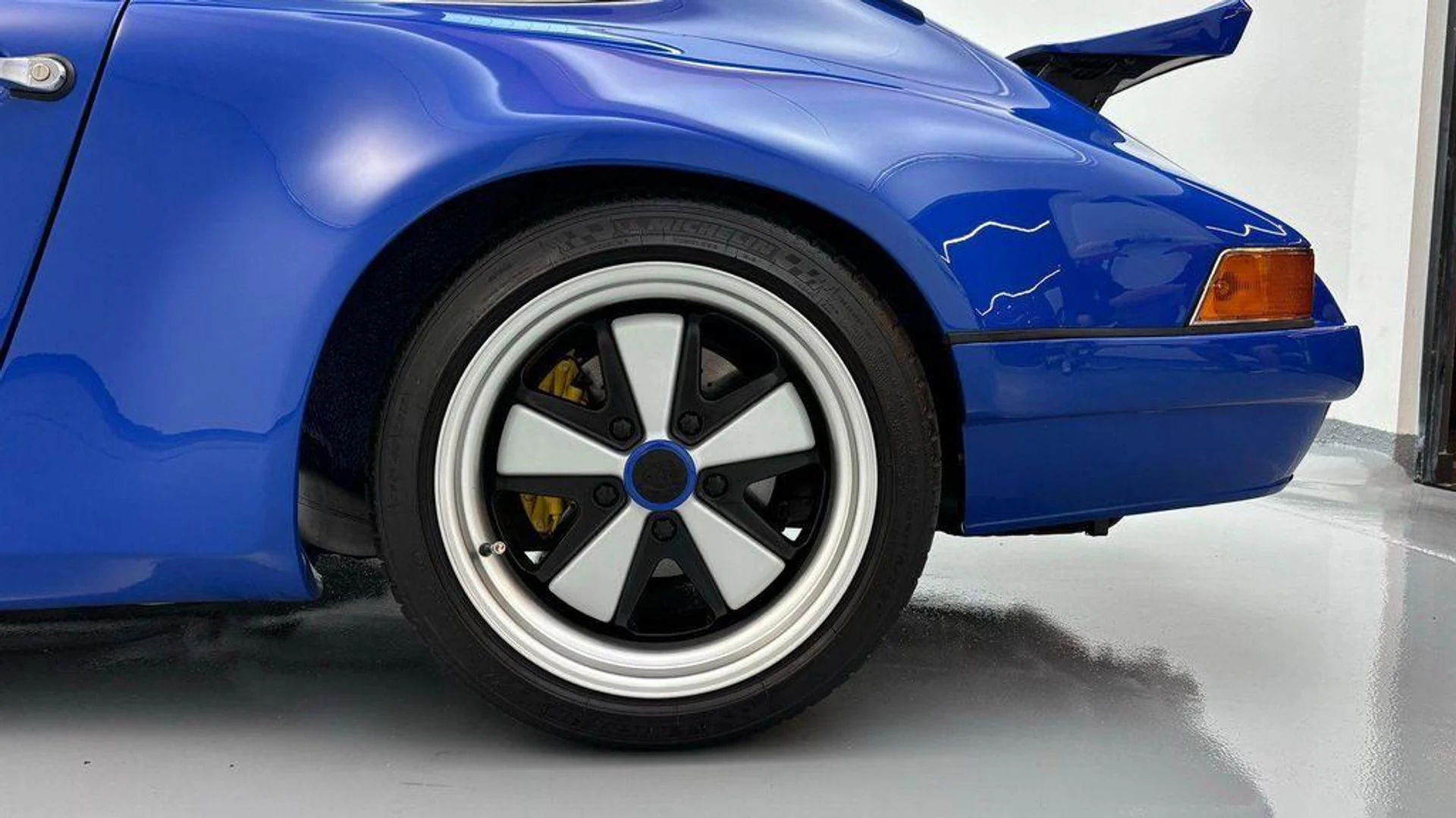 mph041_906626633_LG_Yx_O_T17afn_Po_P5ay9_N6sg0_U7o_ddc1f54dfc