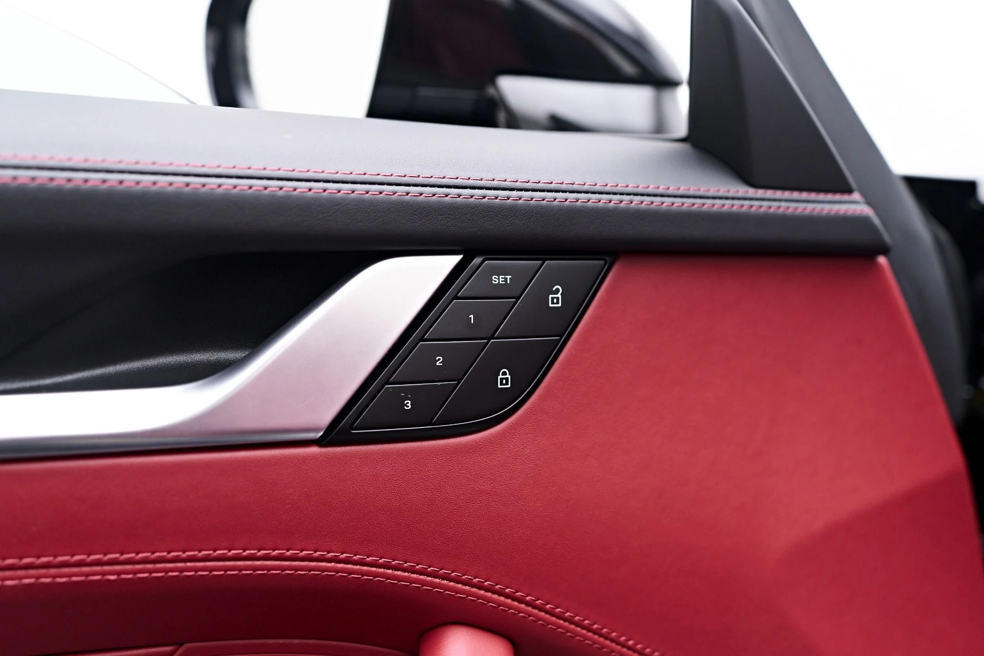 mph041_922622738_Used_2024_Porsche_911_Turbo_S_1758674582_2ca2e2dc64
