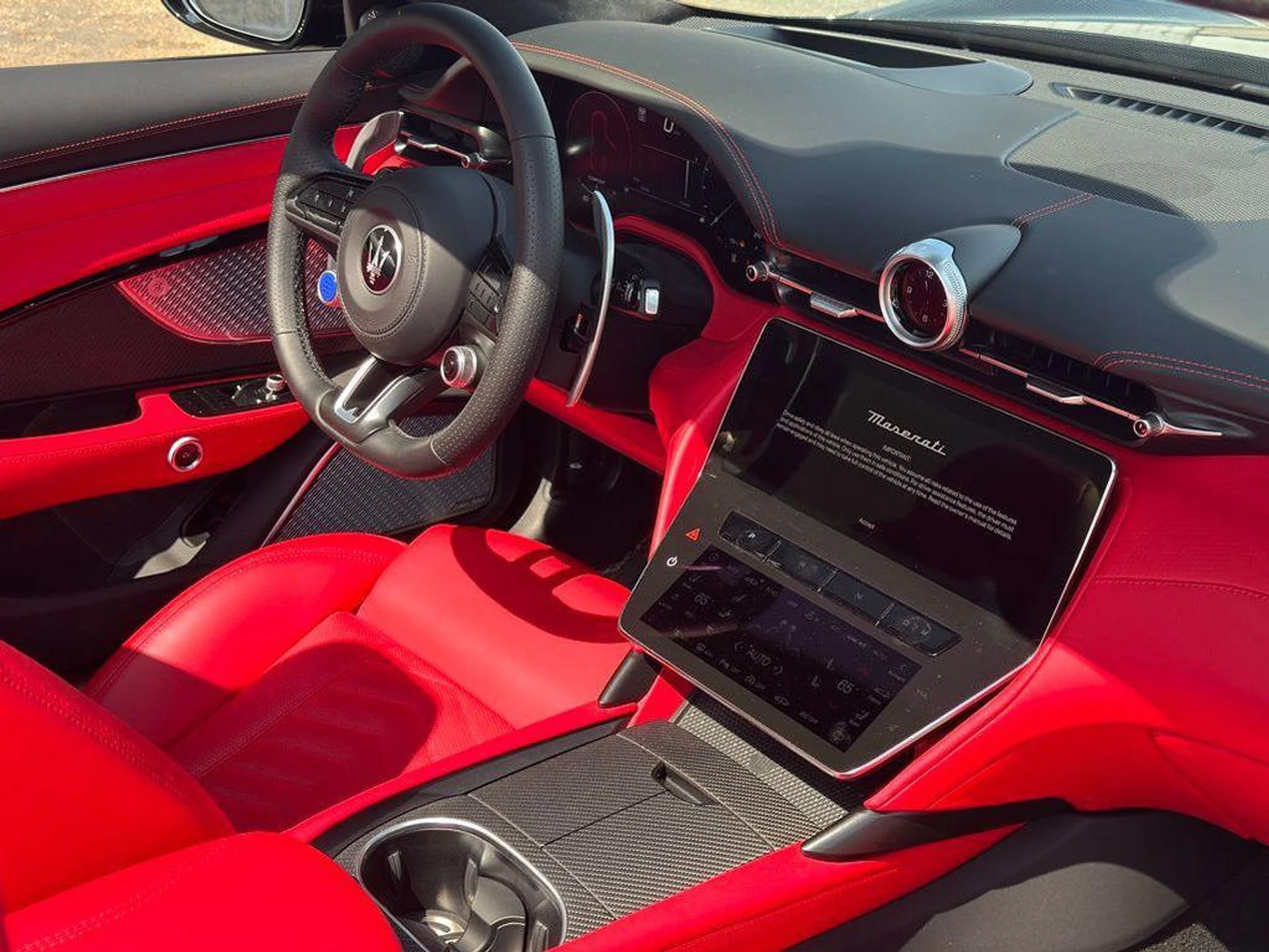 mph041_923503209_Fwhlutj6_Lx_SDX_Nom4_E_Vh_au_UXE_ac79814253