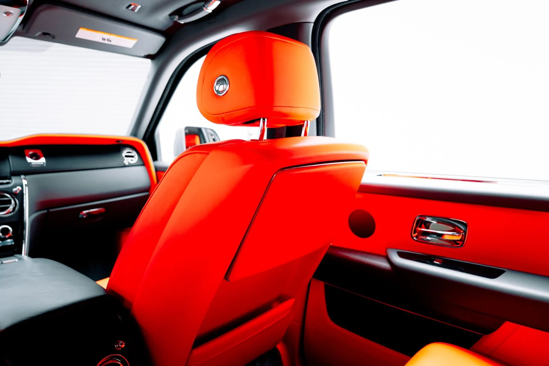 mph041_923506833_Used_2020_Rolls_Royce_Cullinan_1764611757_c28c1b740d