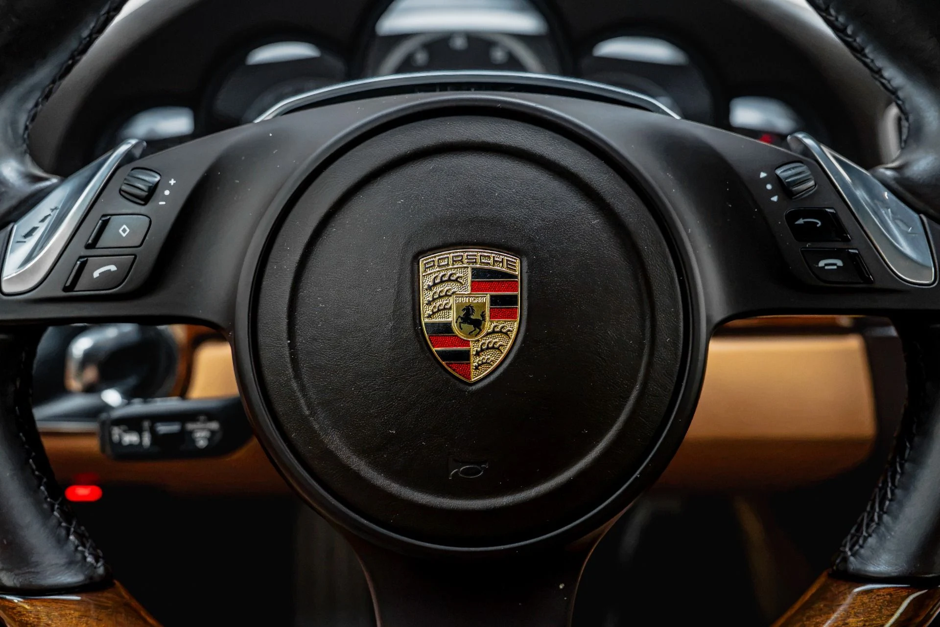 mph041_926669635_Used_2015_Porsche_911_Turbo_S_1783626521_4fe4509364