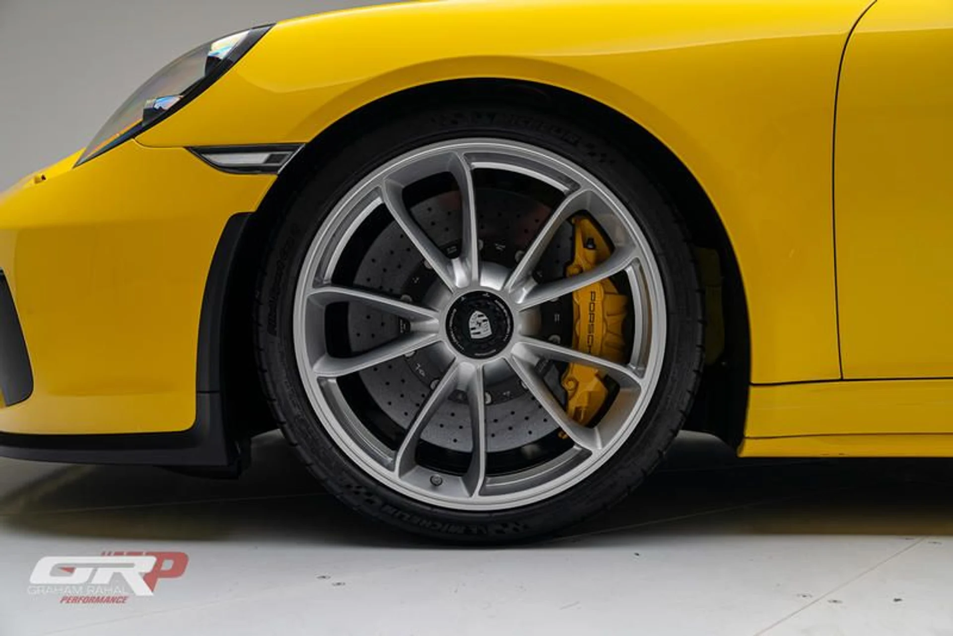 mph041_93921415_4_FC_90_A5_B_D24_C_4_FAB_BA_08_06_F9_E9_F45_FE_4_4bb780ccf4