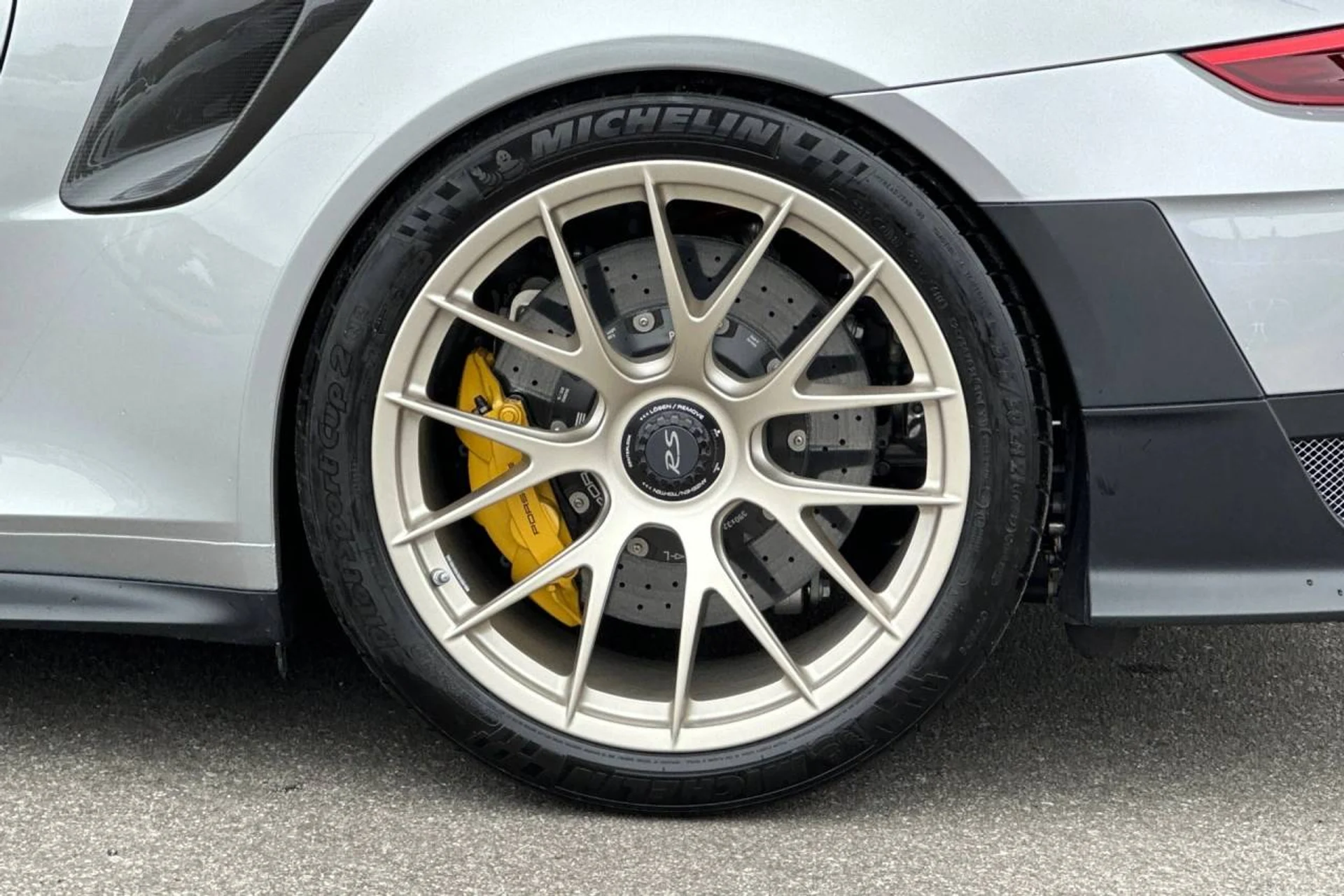 mph041_980639489_1280_59d6e243f8