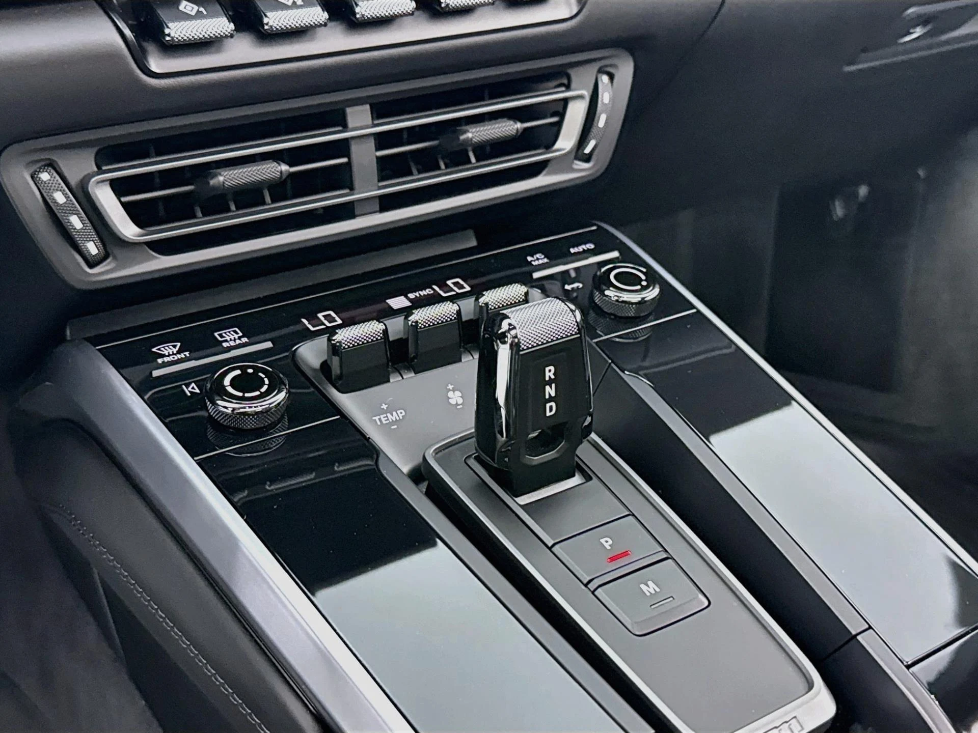mph041_988936305_Used_2024_Porsche_911_Turbo_S_1788891734_1a0ada0662