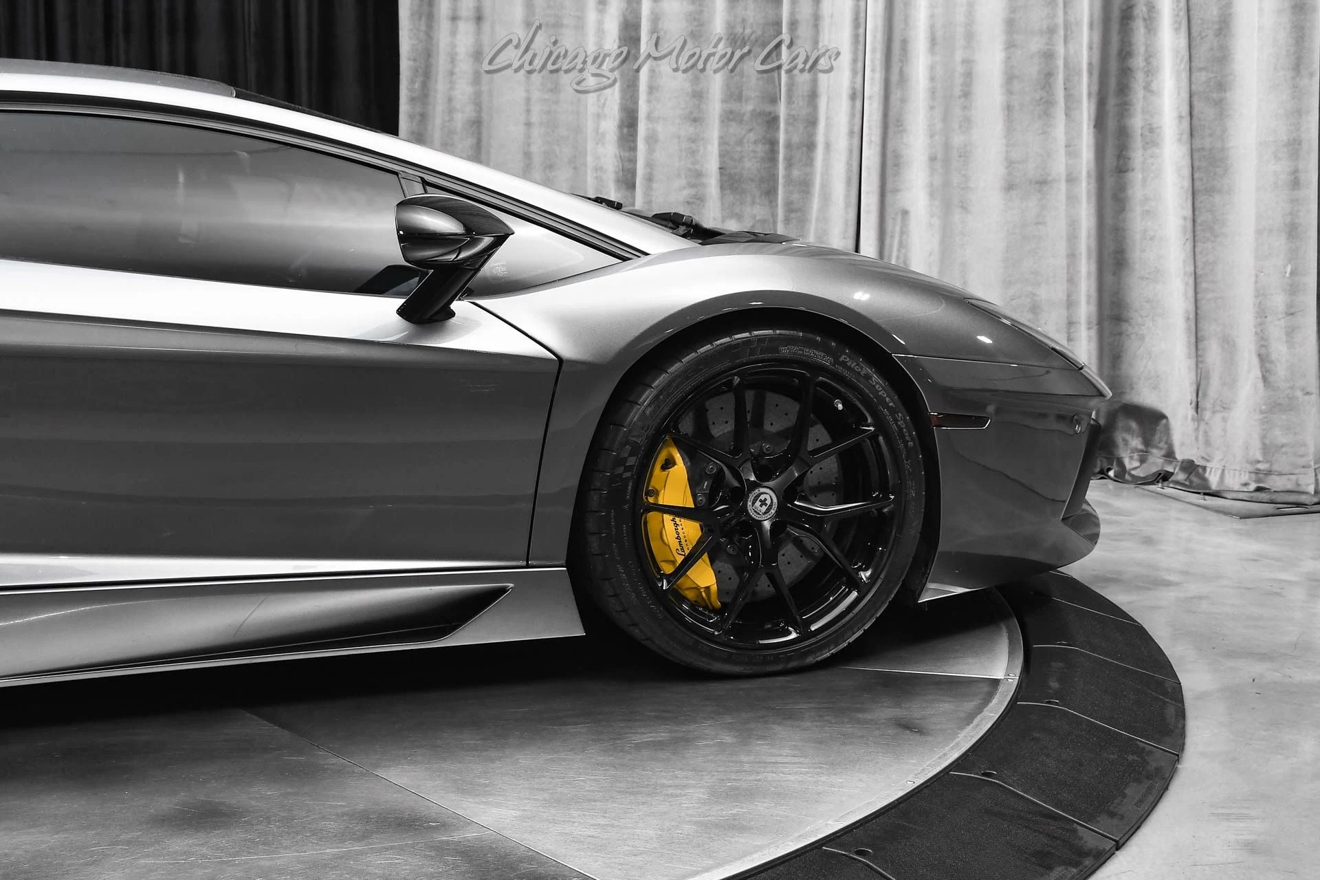 mph041_989022119_12975_p42_l_5613d82586