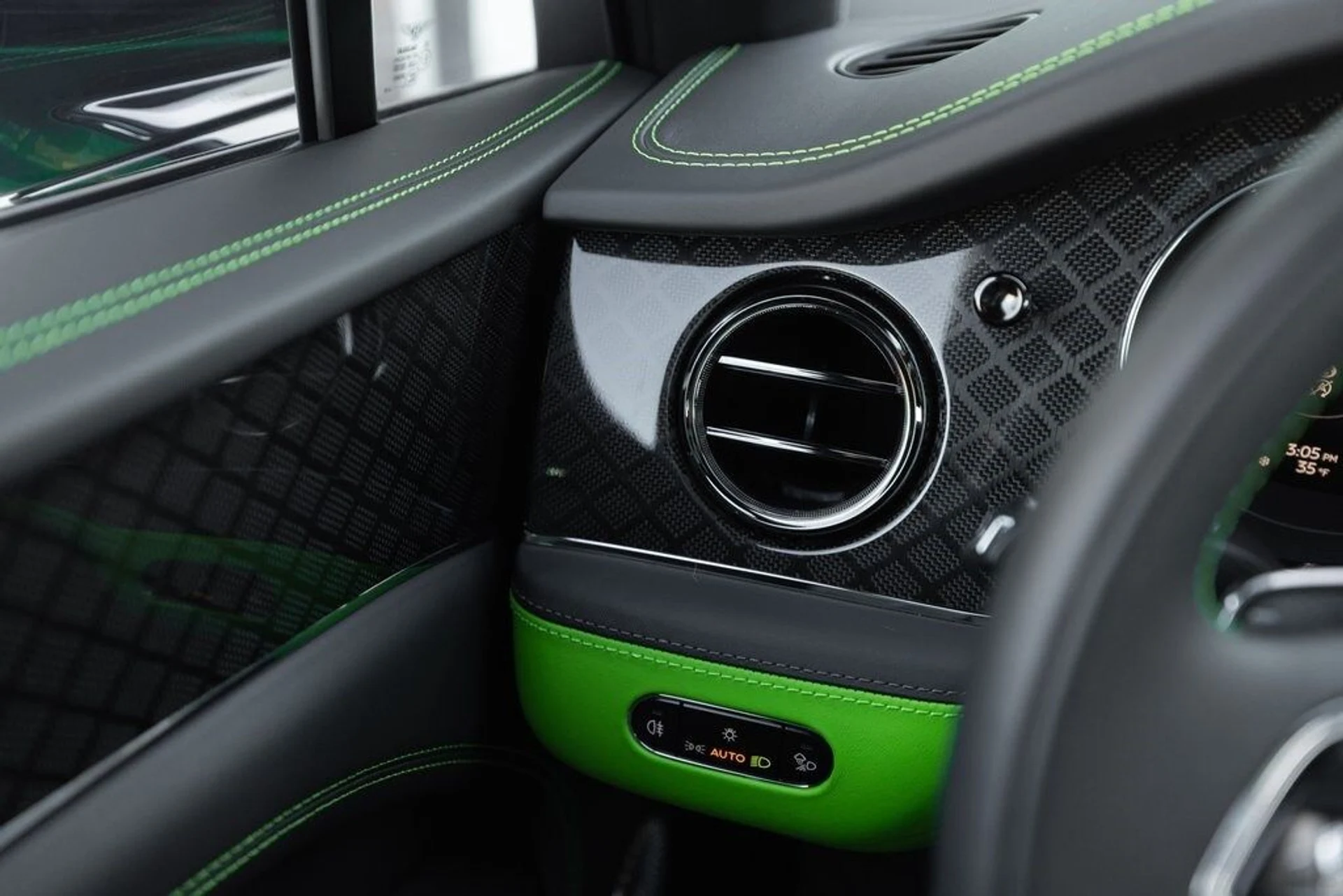 mph041_996474879_d6d1430769f56818c37277d3b8356851x_cb03866785