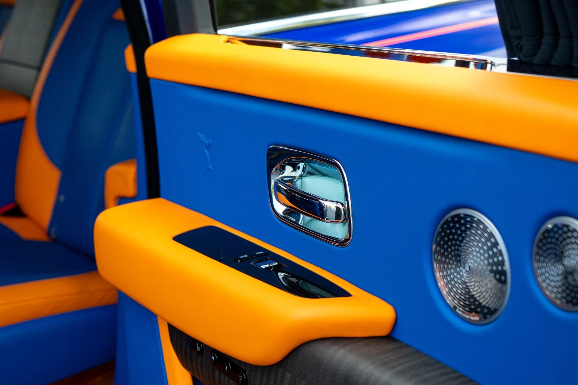 mph042_1002802053_Used_2019_Rolls_Royce_Cullinan_1764189669_3c8960ab2a